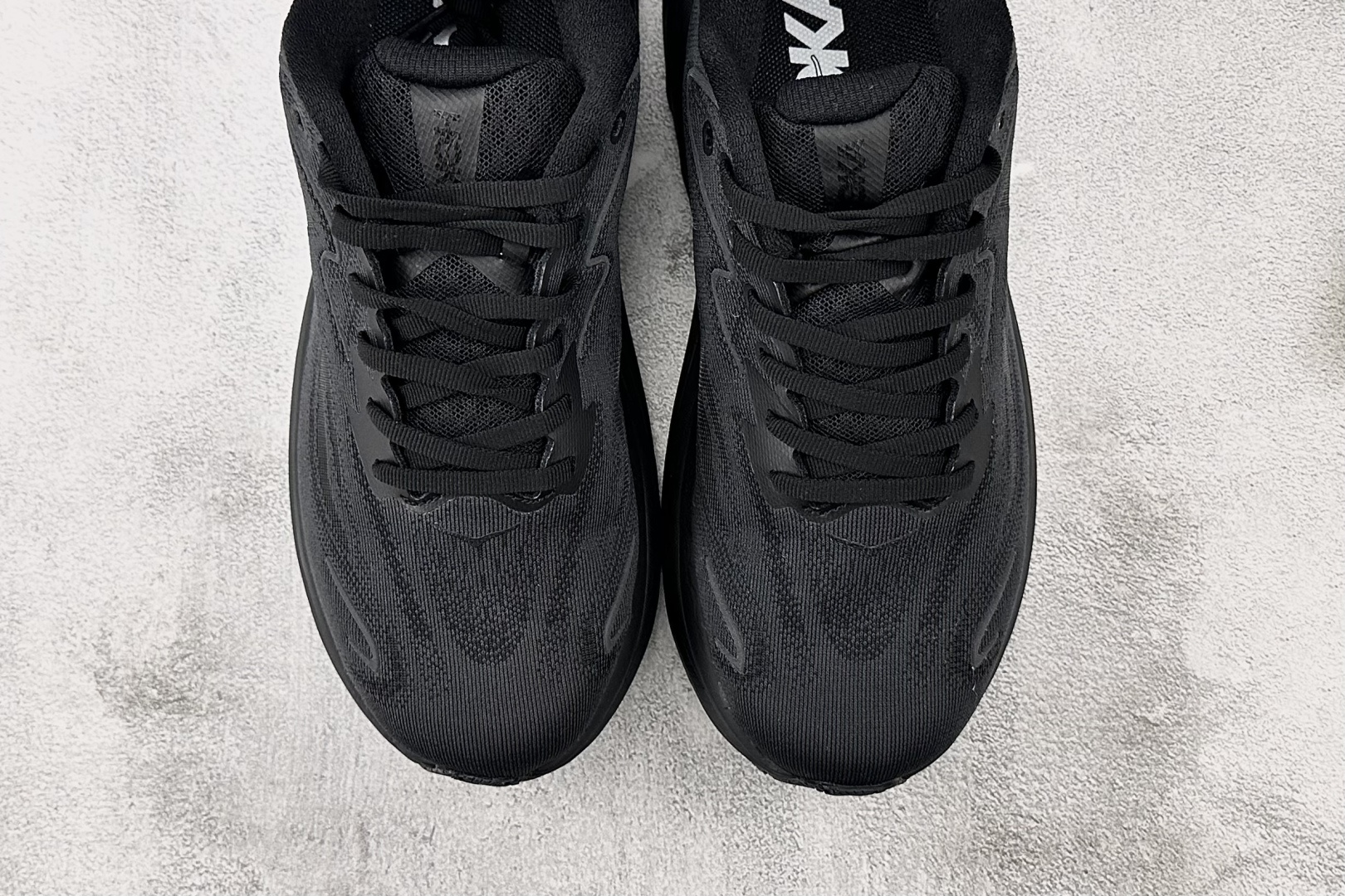 HOKA ONE ONE CLIFTON 10 黑色 1162032-BBLC