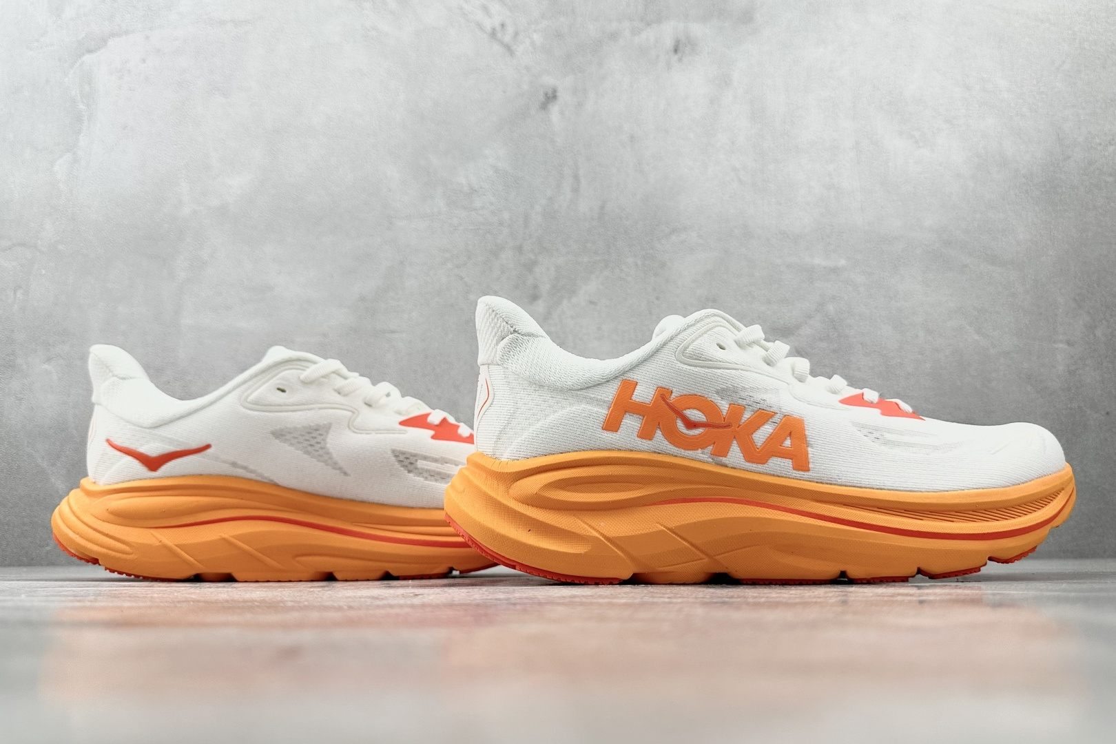 HOKA ONE ONE CLIFTON 10 白色 1162031-FGZ