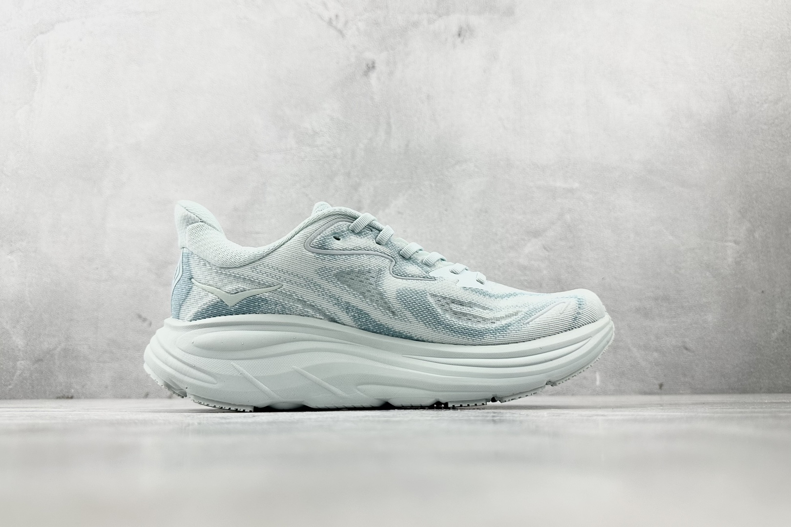 HOKA ONE ONE CLIFTON 10 灰色 1162031-DTDR