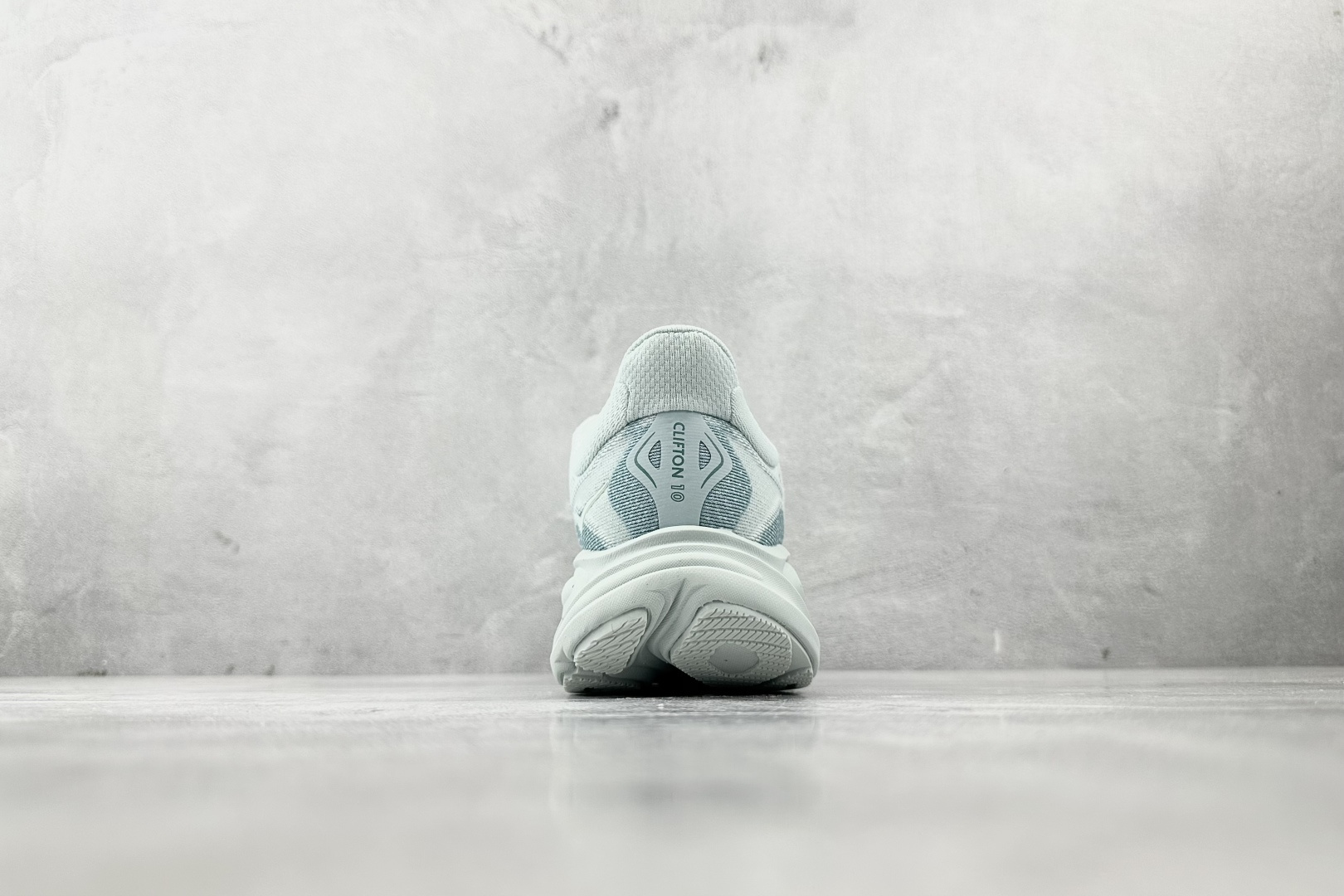 HOKA ONE ONE CLIFTON 10 灰色 1162031-DTDR