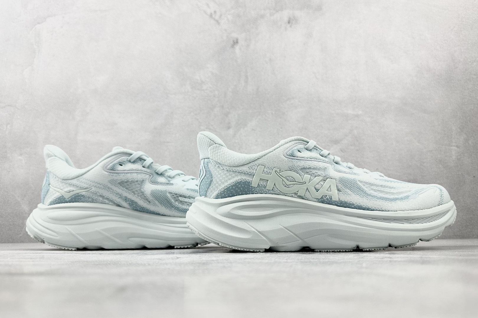 HOKA ONE ONE CLIFTON 10 灰色 1162031-DTDR