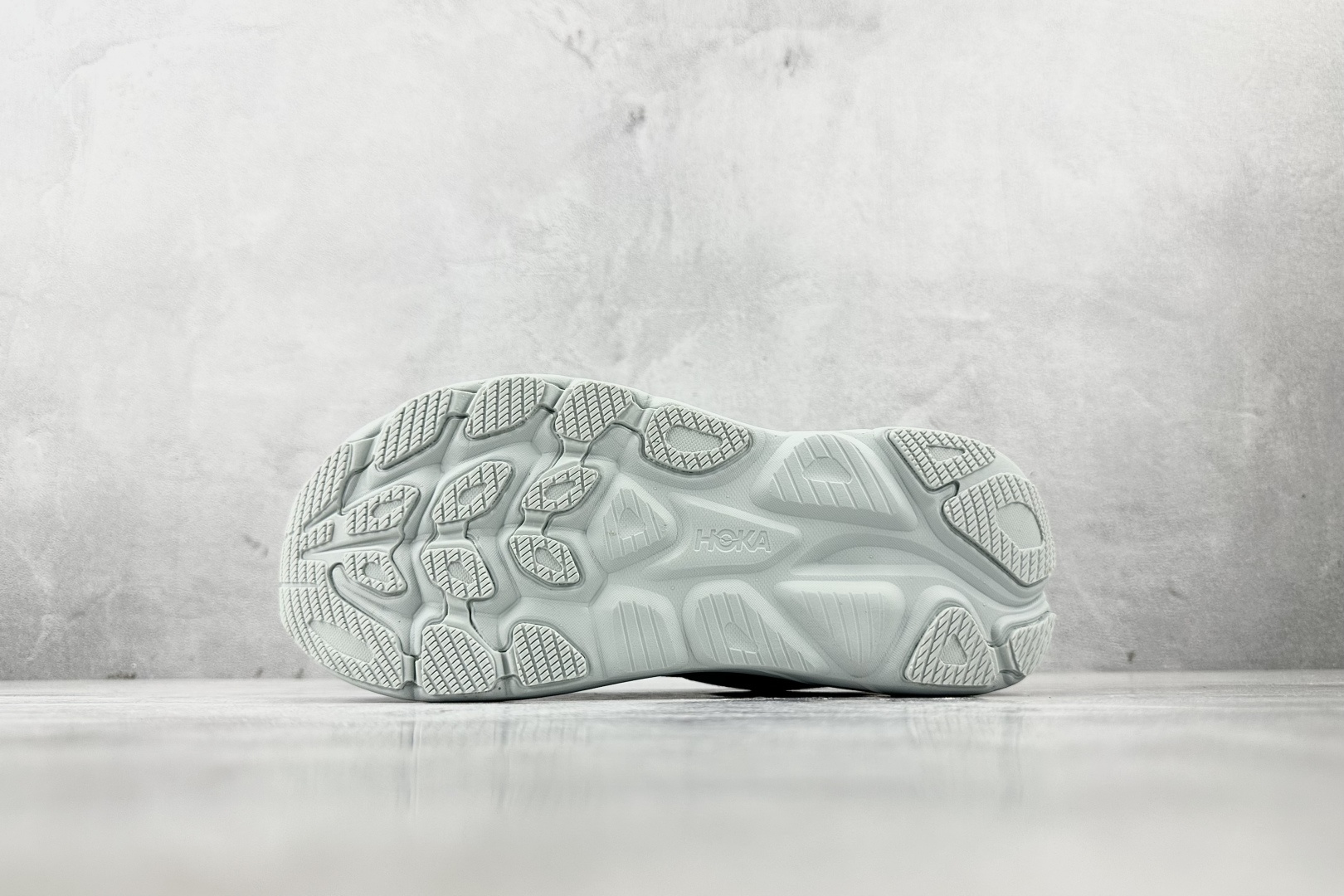 HOKA ONE ONE CLIFTON 10 灰色 1162031-DTDR