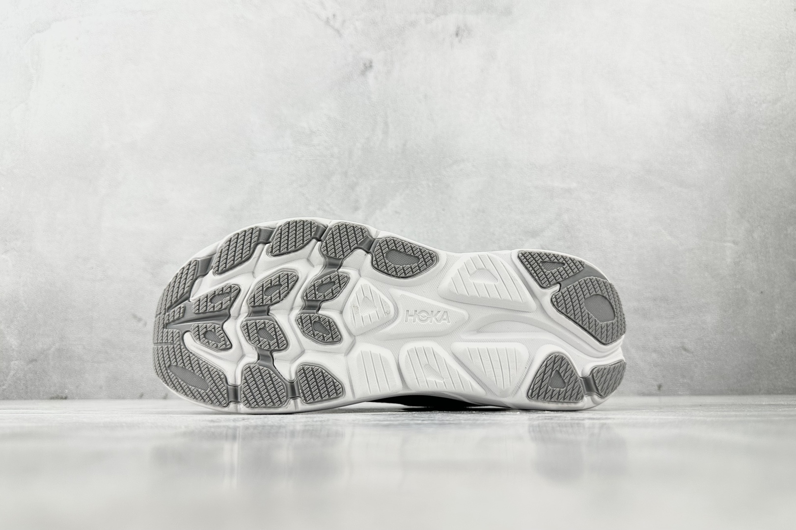 HOKA ONE ONE CLIFTON 10 灰色 1162030-STLLR