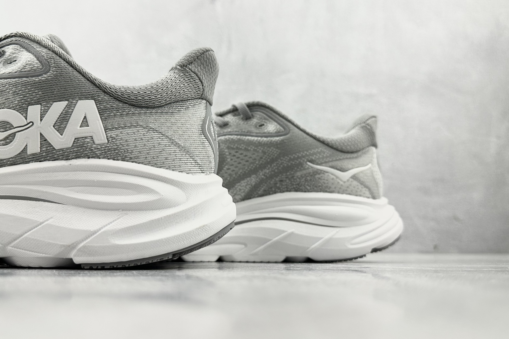 HOKA ONE ONE CLIFTON 10 灰色 1162030-STLLR