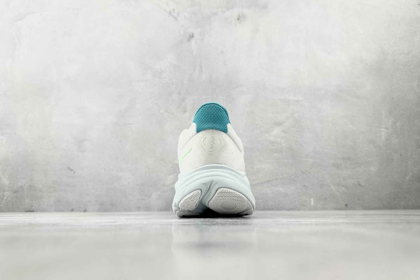 HOKA ONE ONE CLIFTON 10 白蓝 1162031-WTCL