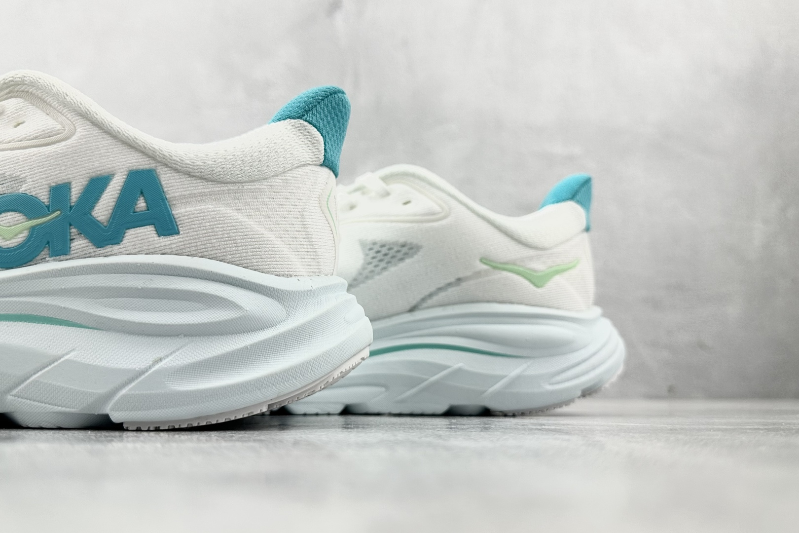 HOKA ONE ONE CLIFTON 10 白蓝 1162031-WTCL