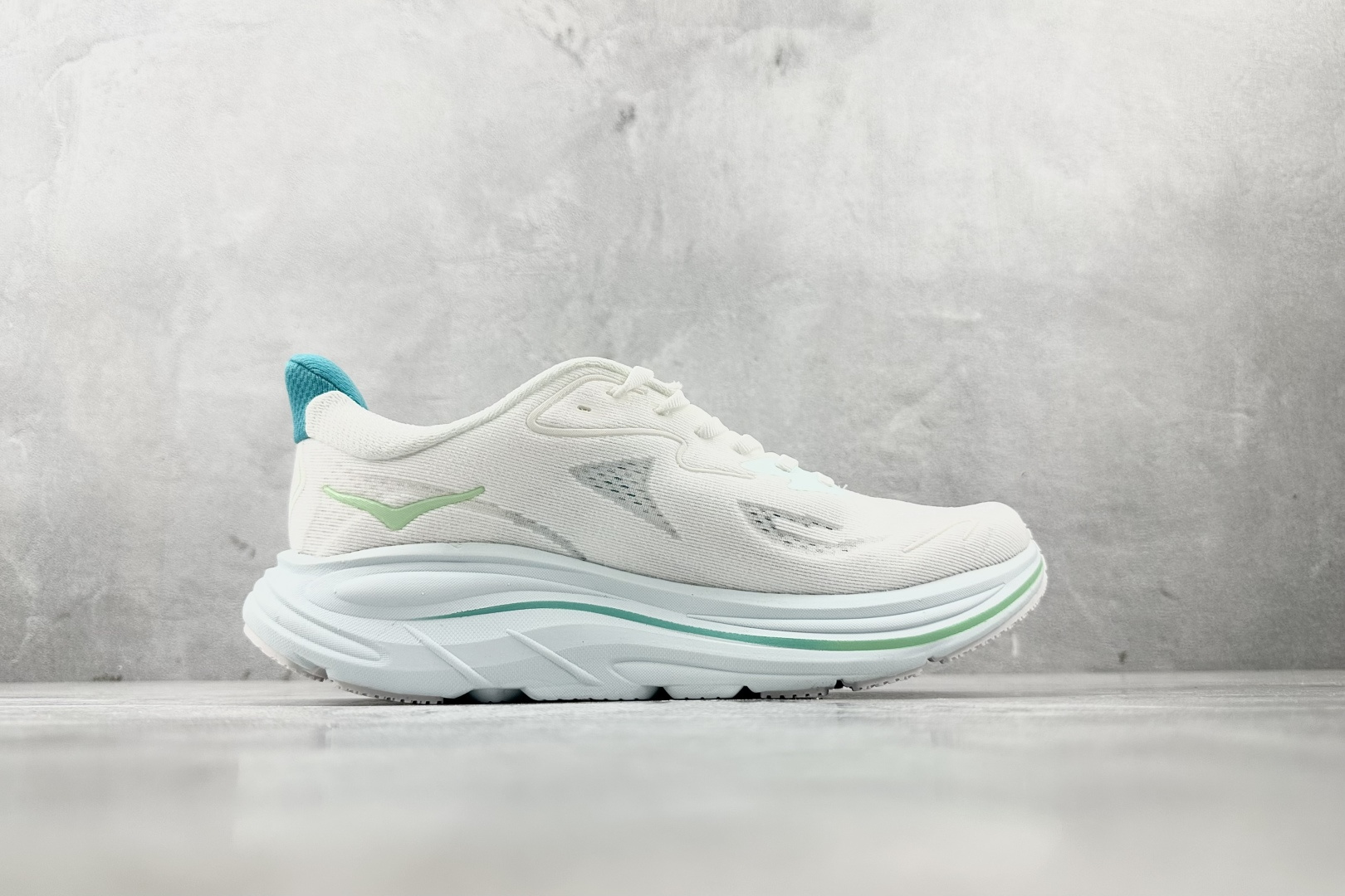 HOKA ONE ONE CLIFTON 10 白蓝 1162031-WTCL