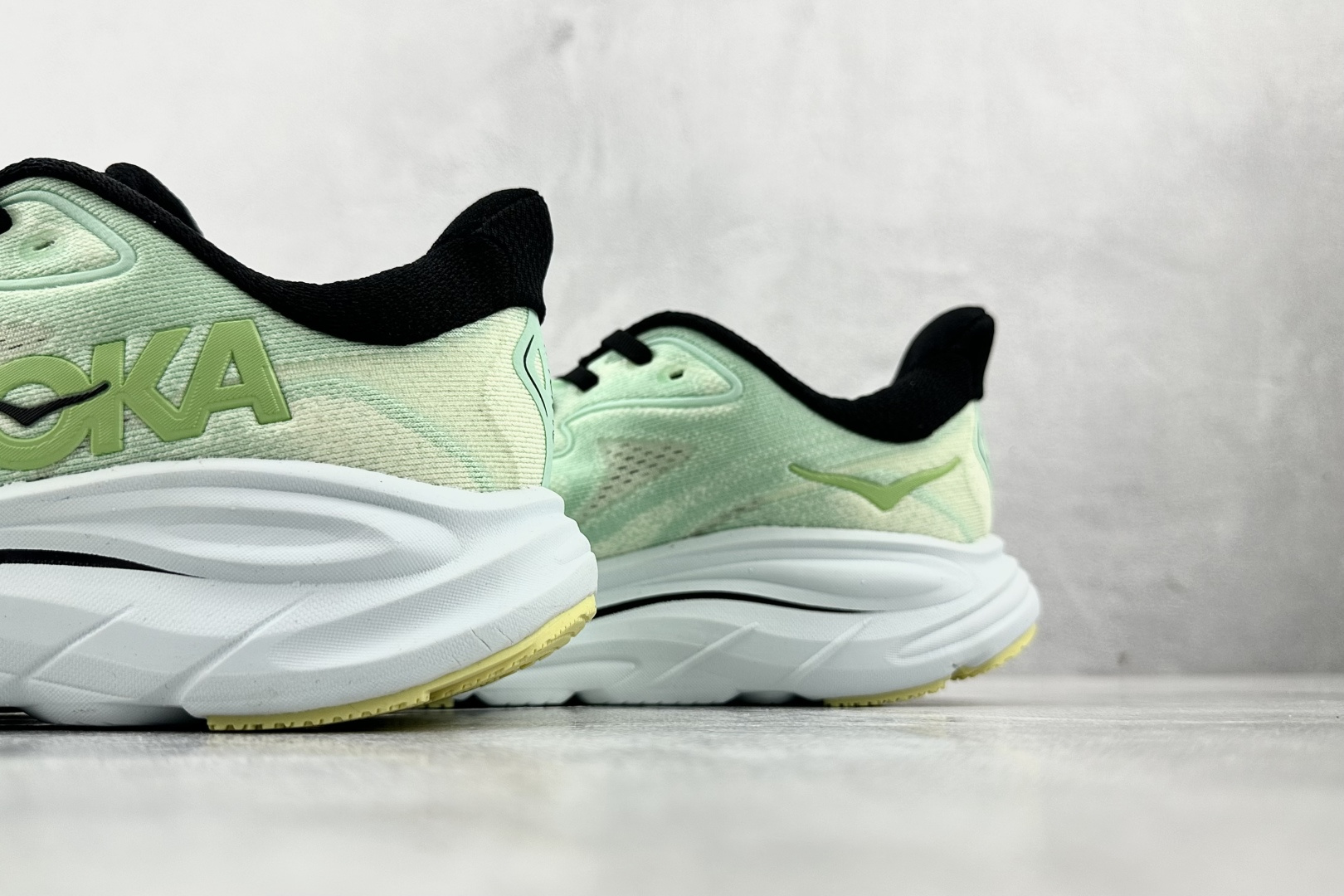 HOKA ONE ONE CLIFTON 10 绿色 1162030-MTFL