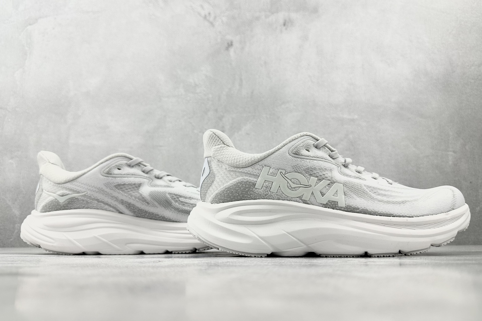 HOKA ONE ONE CLIFTON 10 灰色 1162031-CRDS