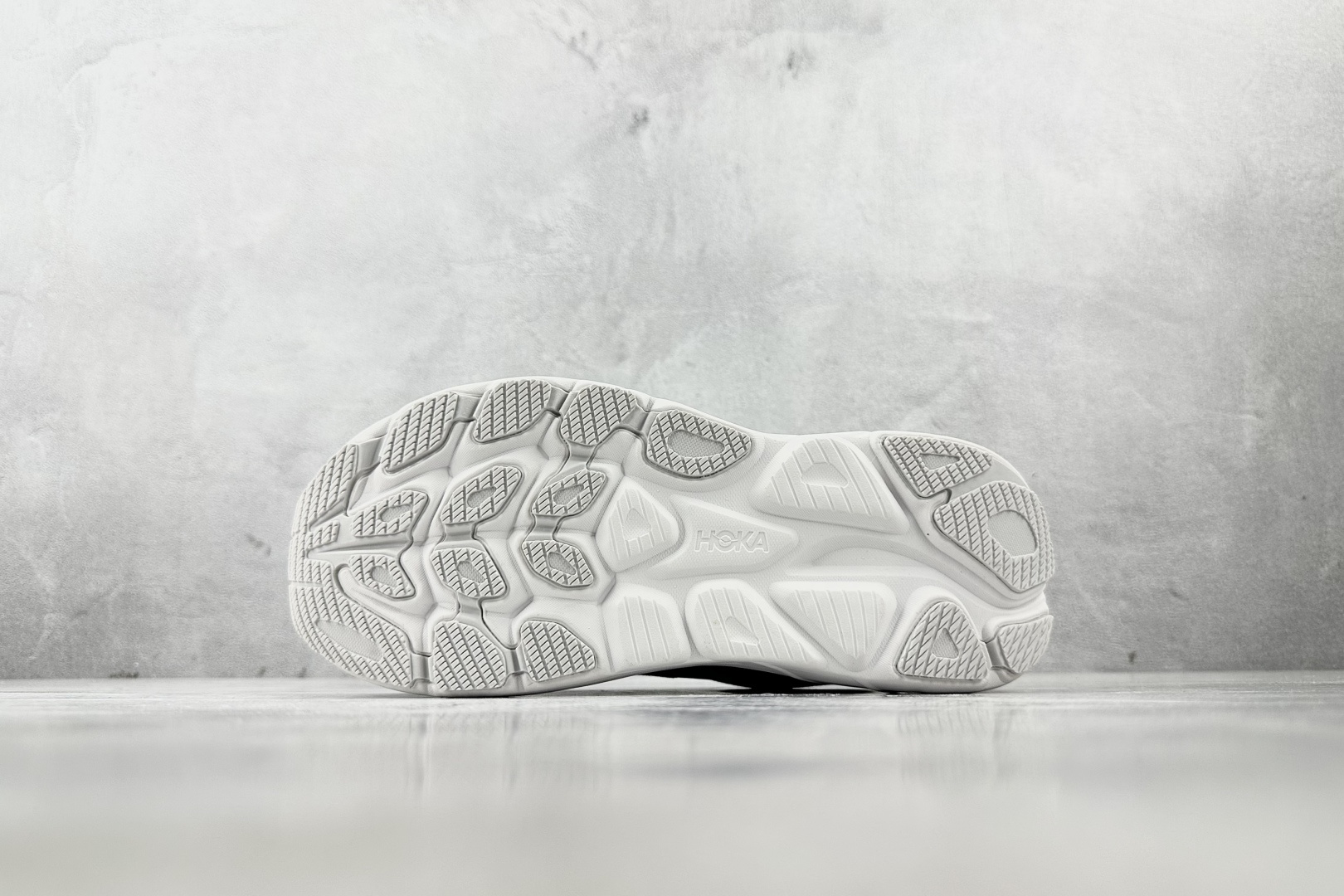 HOKA ONE ONE CLIFTON 10 灰色 1162031-CRDS