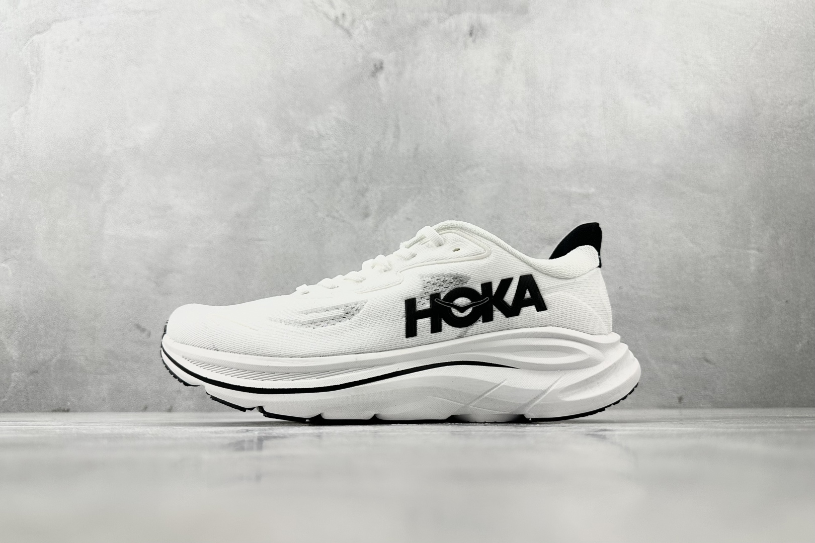 HOKA ONE ONE CLIFTON 10 白色 1162030-WBLC