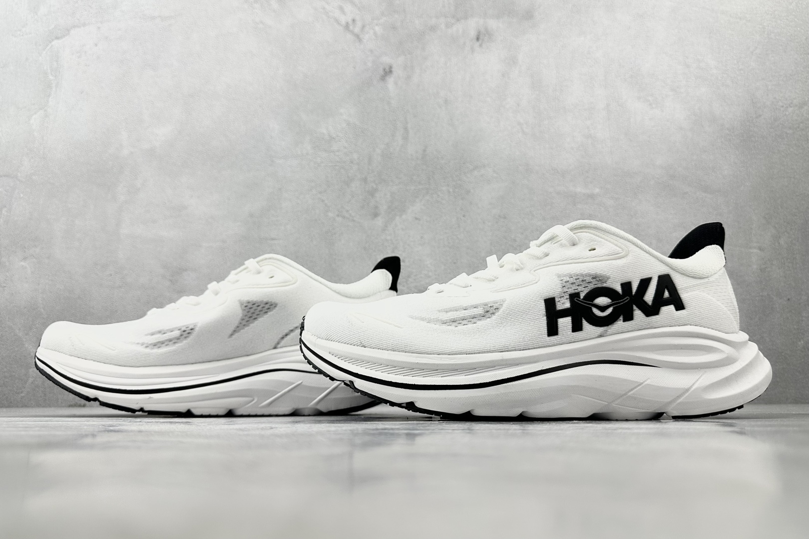 HOKA ONE ONE CLIFTON 10 白色 1162030-WBLC