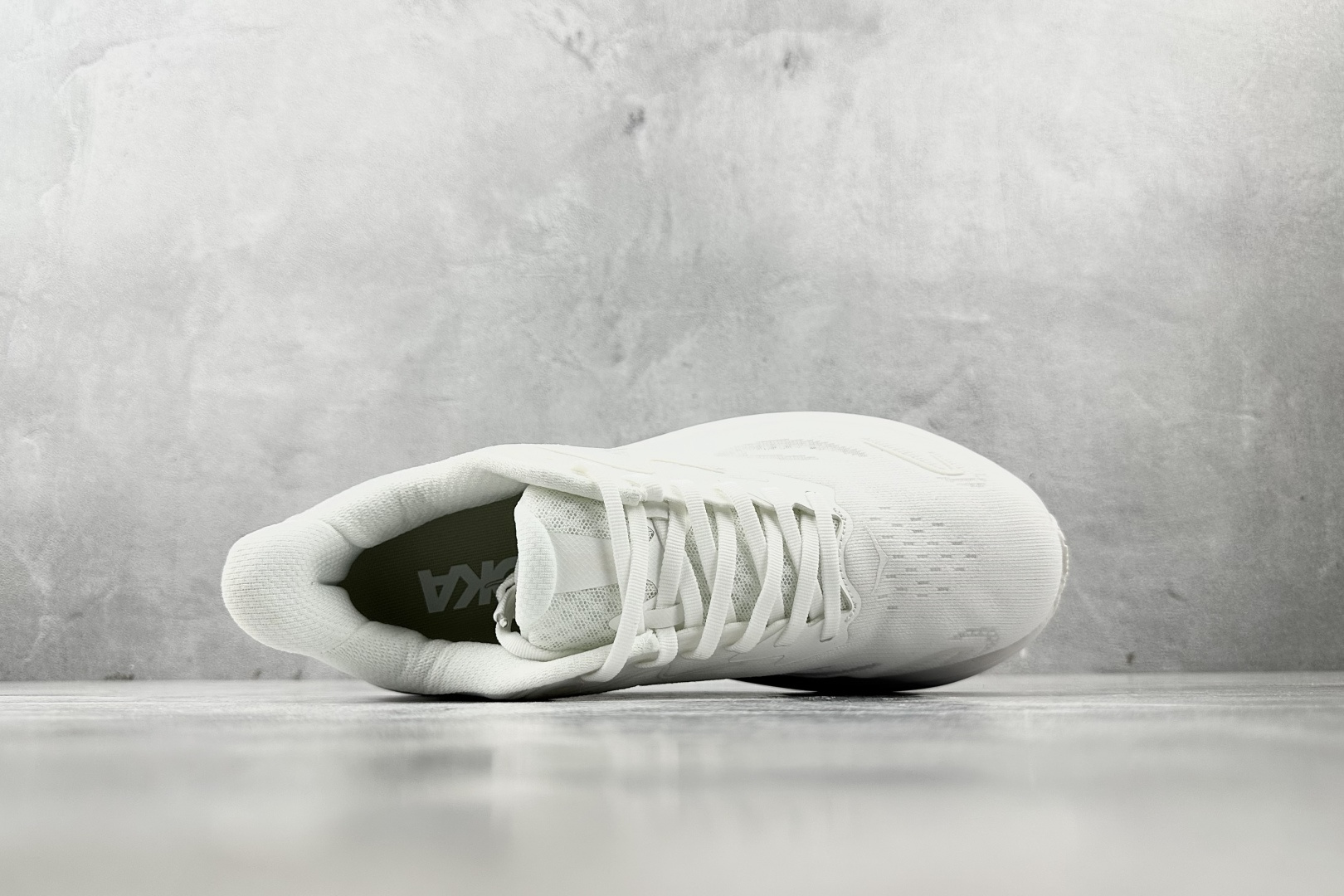 HOKA ONE ONE CLIFTON 10 白色 1162030-WWH