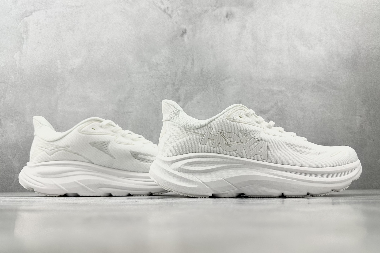 HOKA ONE ONE CLIFTON 10 白色 1162030-WWH