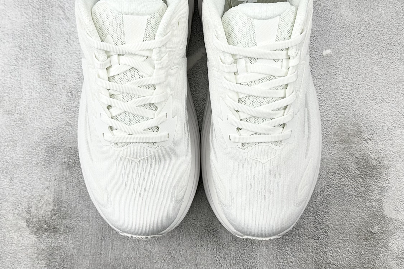 HOKA ONE ONE CLIFTON 10 白色 1162030-WWH