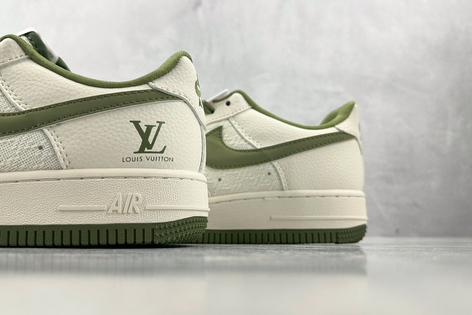 260 Nike Air Force 1'07 LV 联名 米白绿 XX3168-192-Chinese  UA Cheap High Quatity Brand  Clothes Bags handbags Sneakers wholesale wholesaler seller from China Factory suppliers Fashion Clothing  Shoes best Quality Beautiful Price  260 Nike Air Force 1'07 LV 联名 米白绿 XX3168-192
