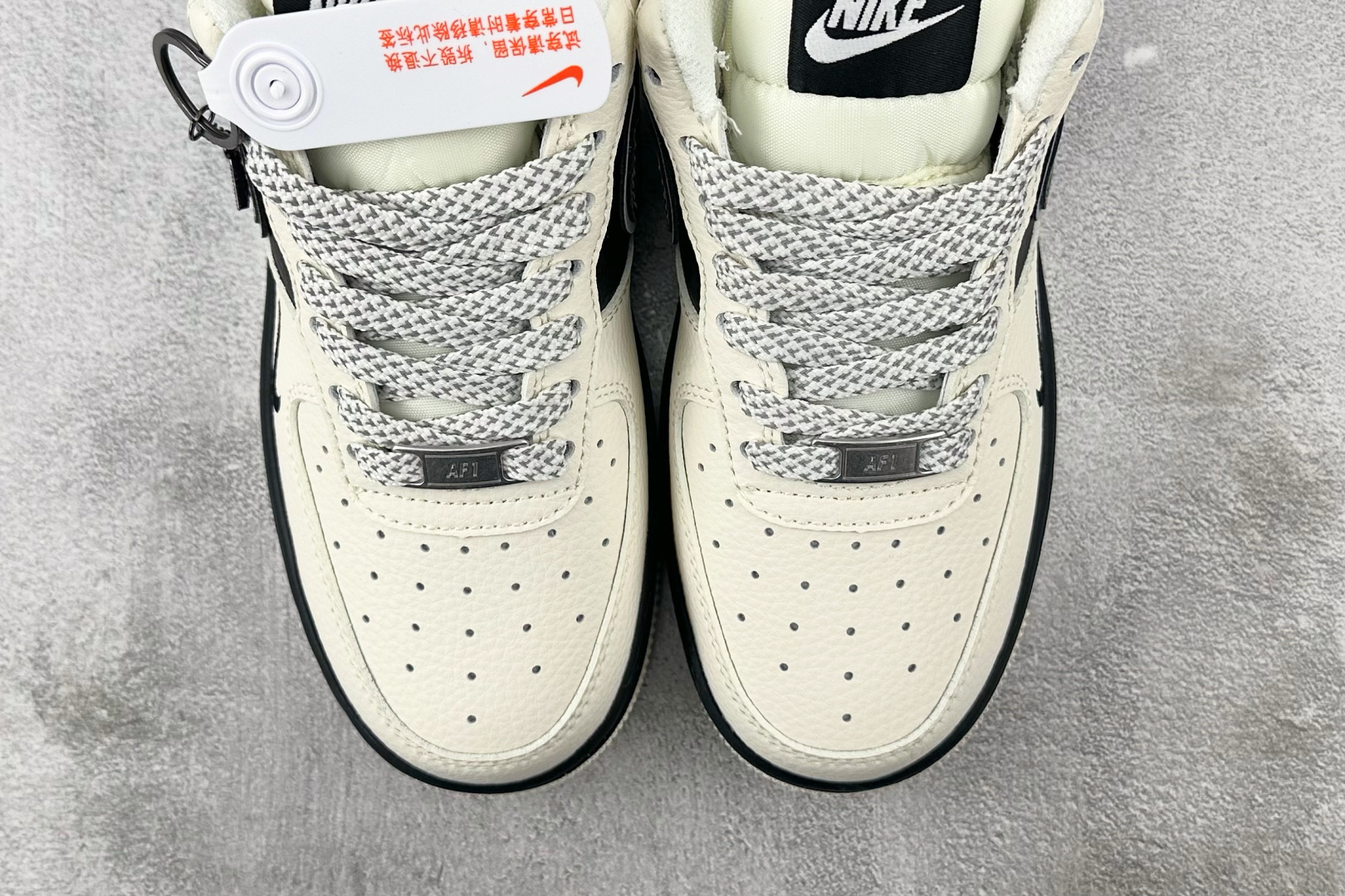 260 Nike Air Force 1'07 NIKE 联名 米白黑 XX3168-206-Chinese  UA Cheap High Quatity Brand  Clothes Bags handbags Sneakers wholesale wholesaler seller from China Factory suppliers Fashion Clothing  Shoes best Quality Beautiful Price  260 Nike Air Force 1'07 NIKE 联名 米白黑 XX3168-206