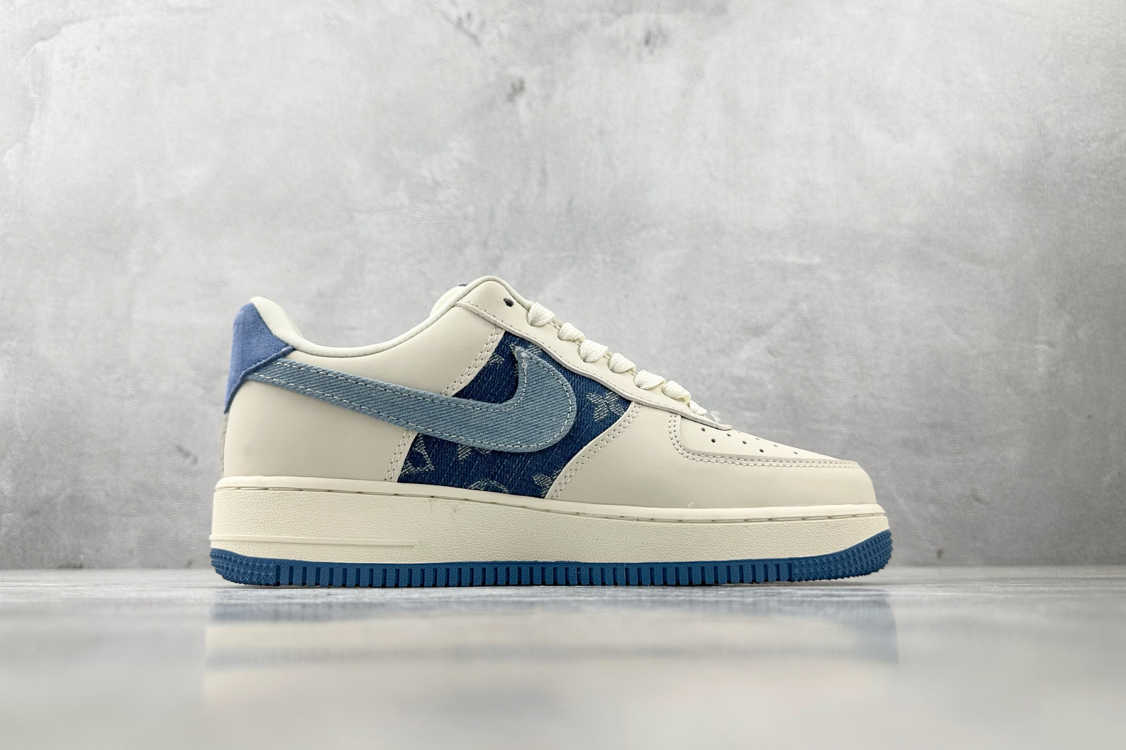 260 Nike Air Force 1'07 NIKE 联名 米白蓝 DF0188-068-Chinese  UA Cheap High Quatity Brand  Clothes Bags handbags Sneakers wholesale wholesaler seller from China Factory suppliers Fashion Clothing  Shoes best Quality Beautiful Price  260 Nike Air Force 1'07 NIKE 联名 米白蓝 DF0188-068