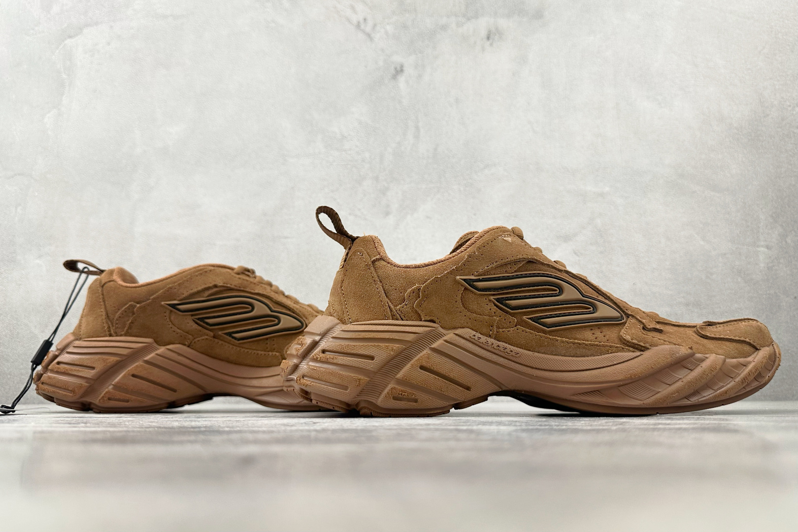 380 最新外贸批次 Balenciaga巴黎世家 Monday 棕色 825417WMNSS