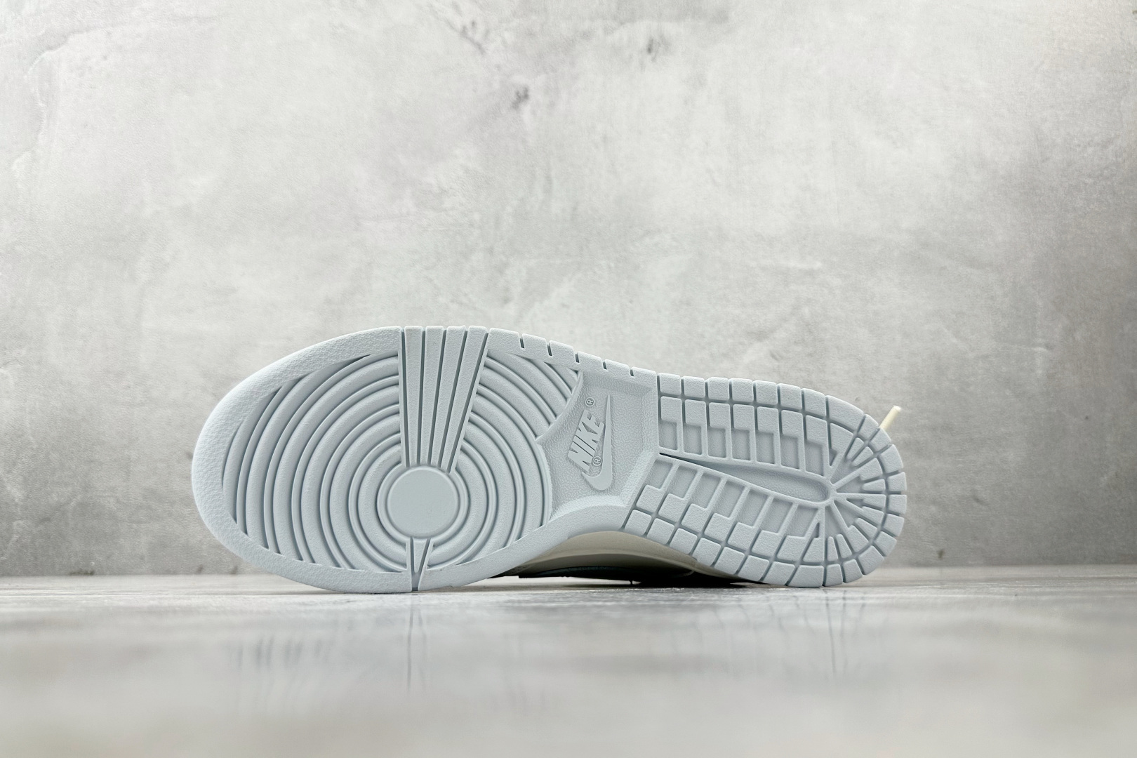 300 定制球鞋Nike Dunk 破晓初蓝 WB0508-047-Chinese UA Cheap High Quatity Brand Clothes Bags handbags Sneakers wholesale wholesaler seller from China Factory suppliers Fashion Clothing Shoes best Quality Beautiful Price 300 定制球鞋Nike Dunk 破晓初蓝 WB0508-047