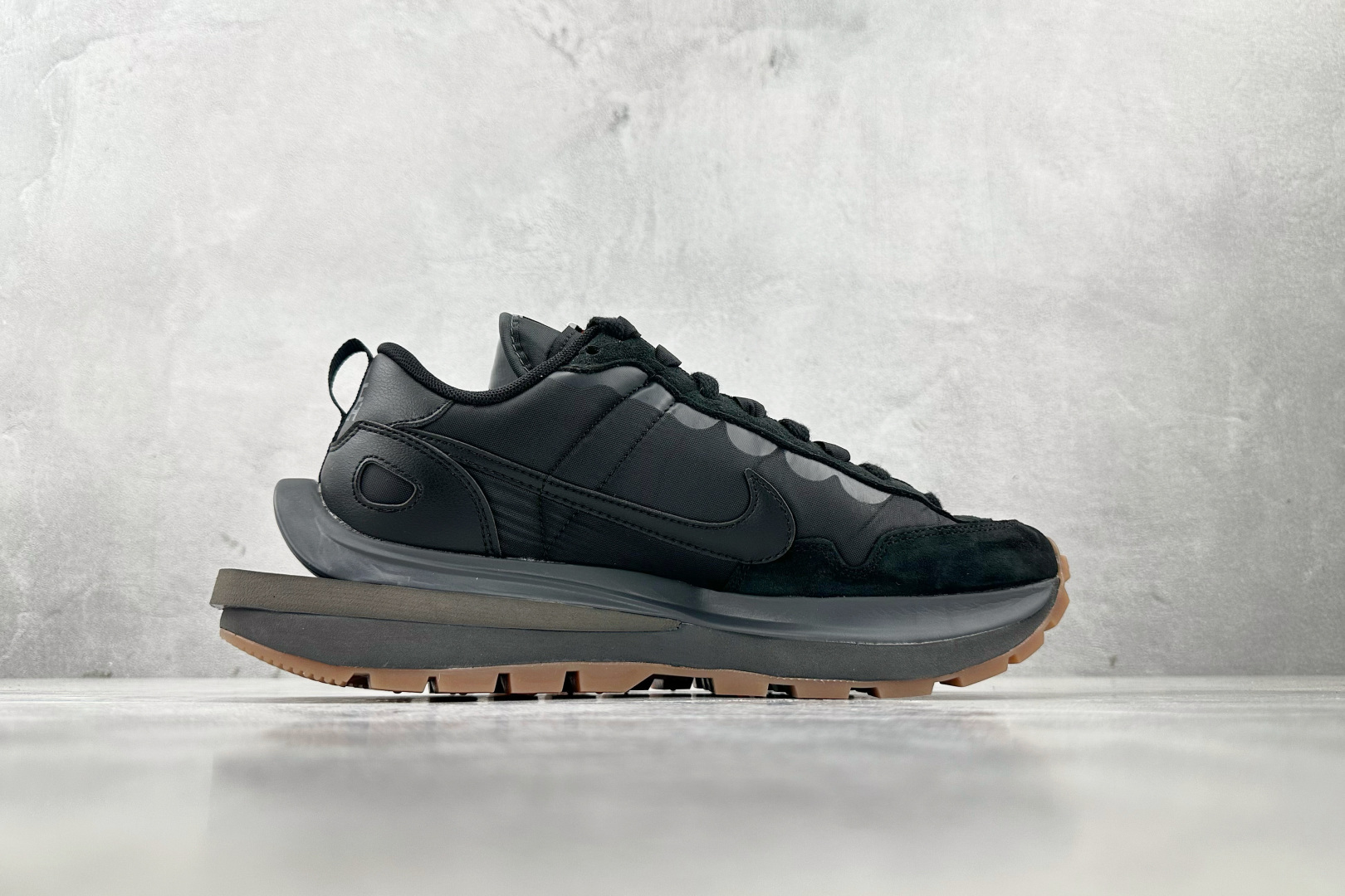 240 Sacai x Nike VaporWaffle black and gum 黑生胶 黑色 DD1875-001