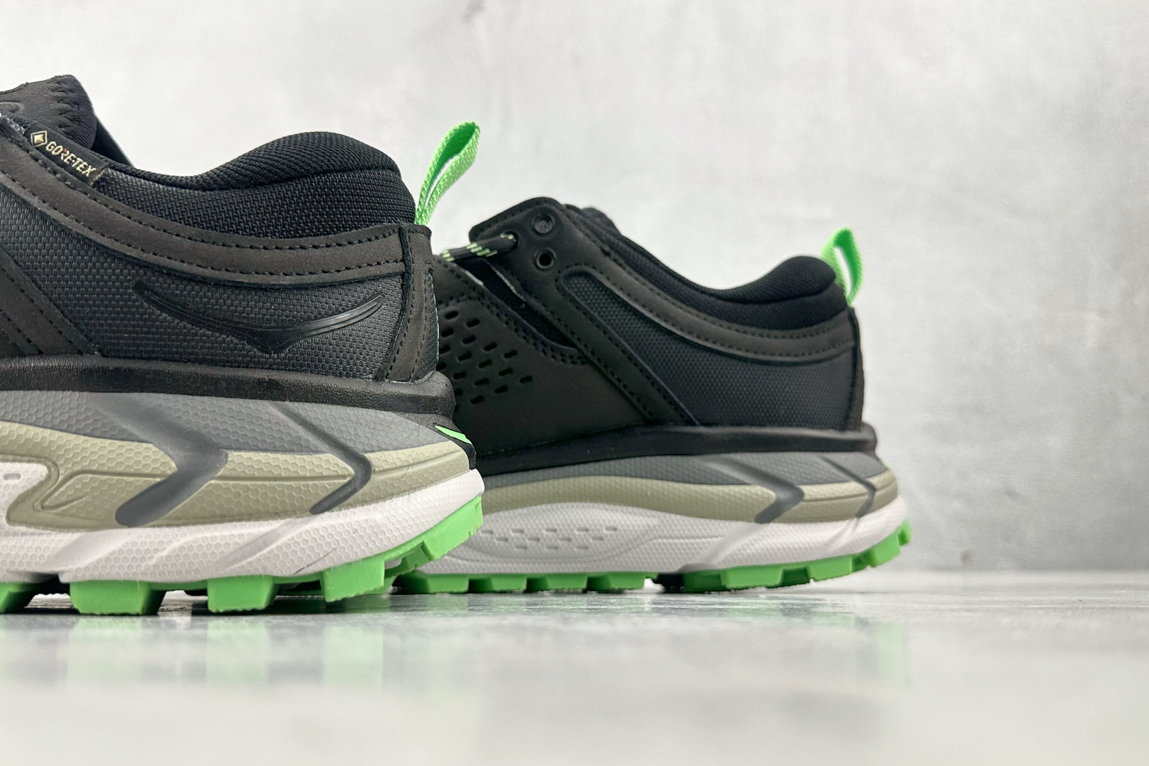 250 HOKA ONE ONE Tor Ultra 黑灰 1130310-BZST-Chinese UA Cheap High Quatity Brand Clothes Bags handbags Sneakers wholesale wholesaler seller from China Factory suppliers Fashion Clothing Shoes best Quality Beautiful Price 250 HOKA ONE ONE Tor Ultra 黑灰 1130310-BZST