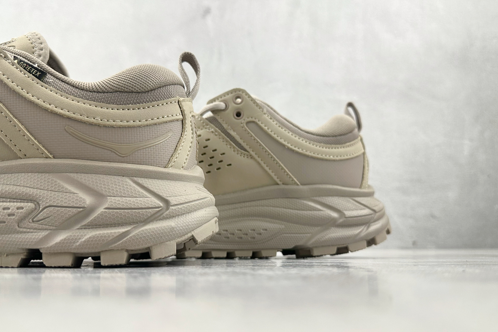 250 HOKA ONE ONE Tor Ultra Low 米色 1130310-STPST-Chinese UA Cheap High Quatity Brand Clothes Bags handbags Sneakers wholesale wholesaler seller from China Factory suppliers Fashion Clothing Shoes best Quality Beautiful Price 250 HOKA ONE ONE Tor Ultra Low 米色 1130310-STPST