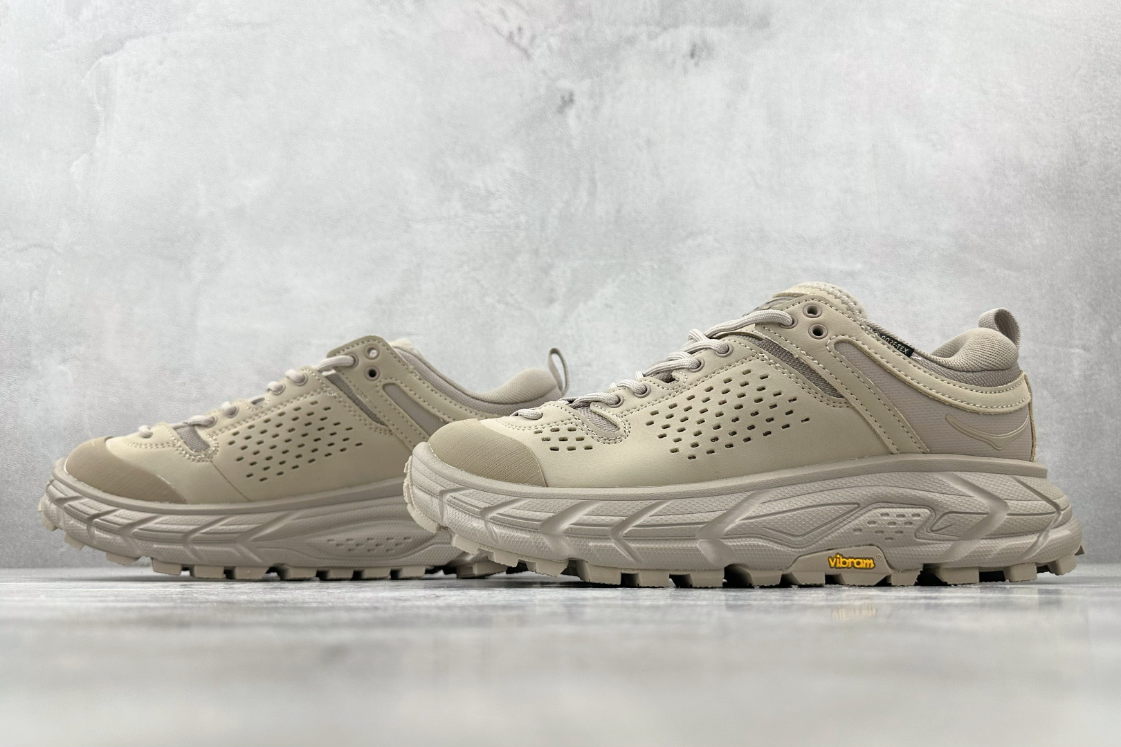 250 HOKA ONE ONE Tor Ultra Low 米色 1130310-STPST-Chinese UA Cheap High Quatity Brand Clothes Bags handbags Sneakers wholesale wholesaler seller from China Factory suppliers Fashion Clothing Shoes best Quality Beautiful Price 250 HOKA ONE ONE Tor Ultra Low 米色 1130310-STPST