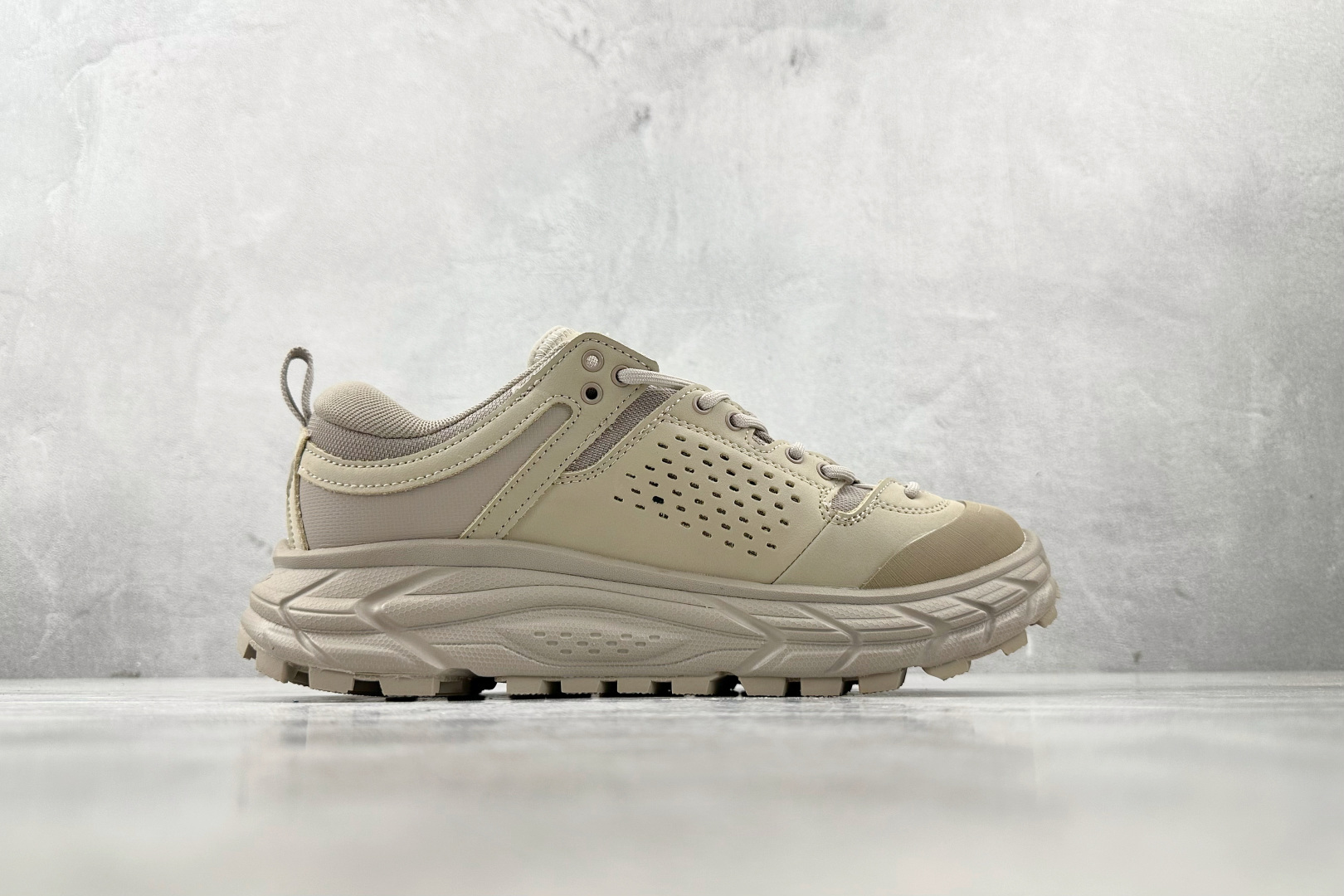 250 HOKA ONE ONE Tor Ultra Low 米色 1130310-STPST-Chinese UA Cheap High Quatity Brand Clothes Bags handbags Sneakers wholesale wholesaler seller from China Factory suppliers Fashion Clothing Shoes best Quality Beautiful Price 250 HOKA ONE ONE Tor Ultra Low 米色 1130310-STPST