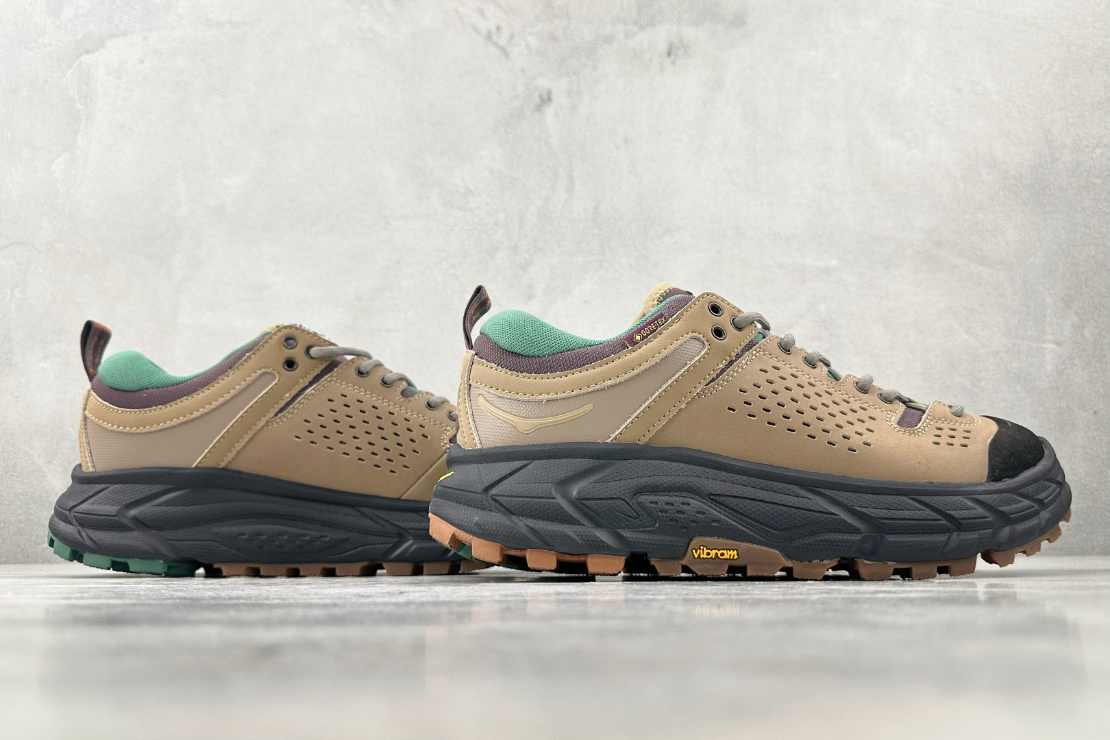 250 Bodega × HOKA ONE ONE Tor Ultra 棕色 1145771-NBYL