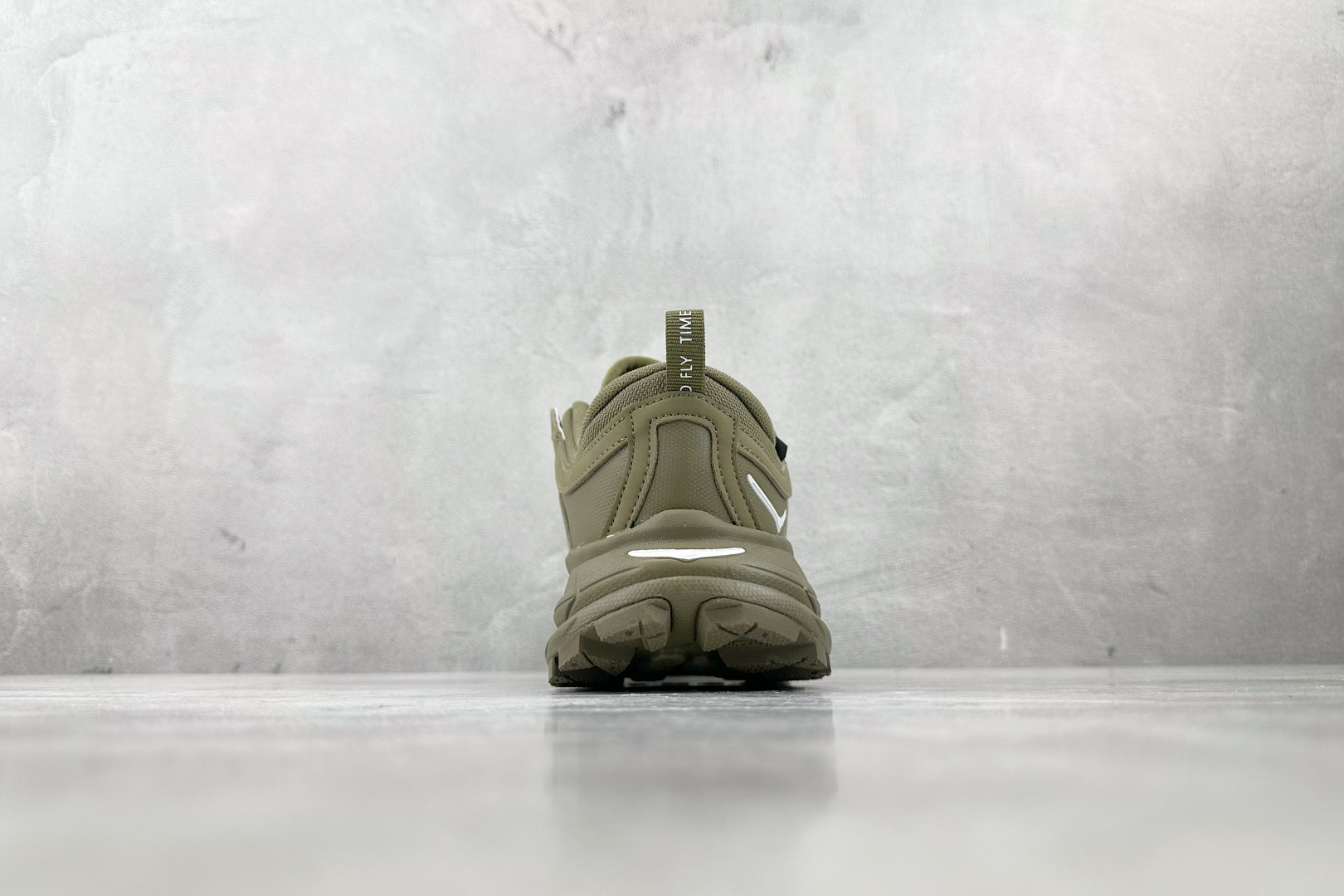 250 HOKA ONE ONE Transport 橄榄绿 1105689-BTOL-Chinese UA Cheap High Quatity Brand Clothes Bags handbags Sneakers wholesale wholesaler seller from China Factory suppliers Fashion Clothing Shoes best Quality Beautiful Price 250 HOKA ONE ONE Transport 橄榄绿 1105689-BTOL