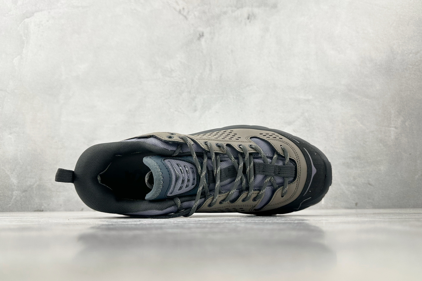 250 J.L-A.L HOKA ONE ONE SKYFLOW 棕色 1144650-DTRRD