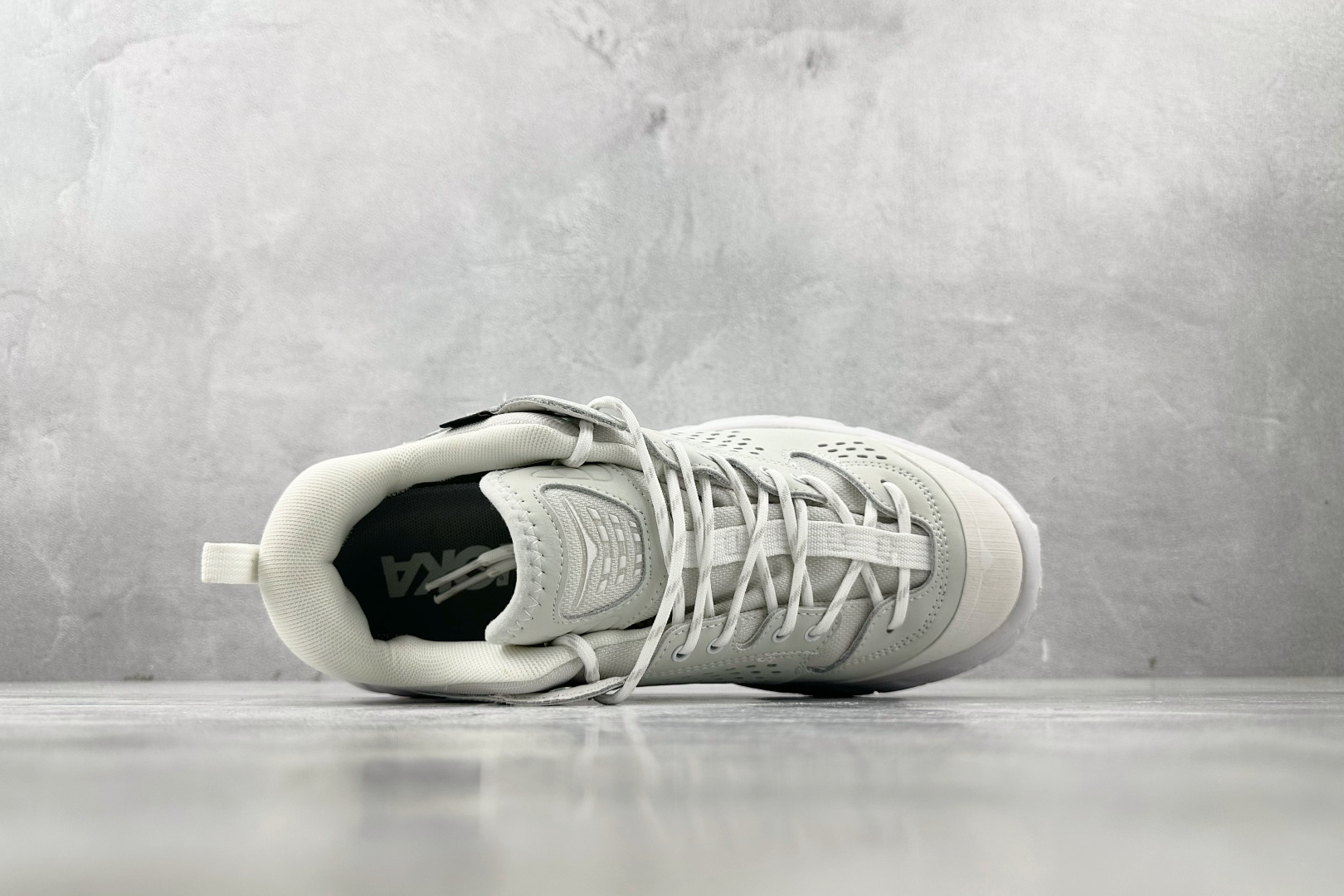 250 HOKA ONE ONE Tor Ultra 白灰 1130310-WNCL