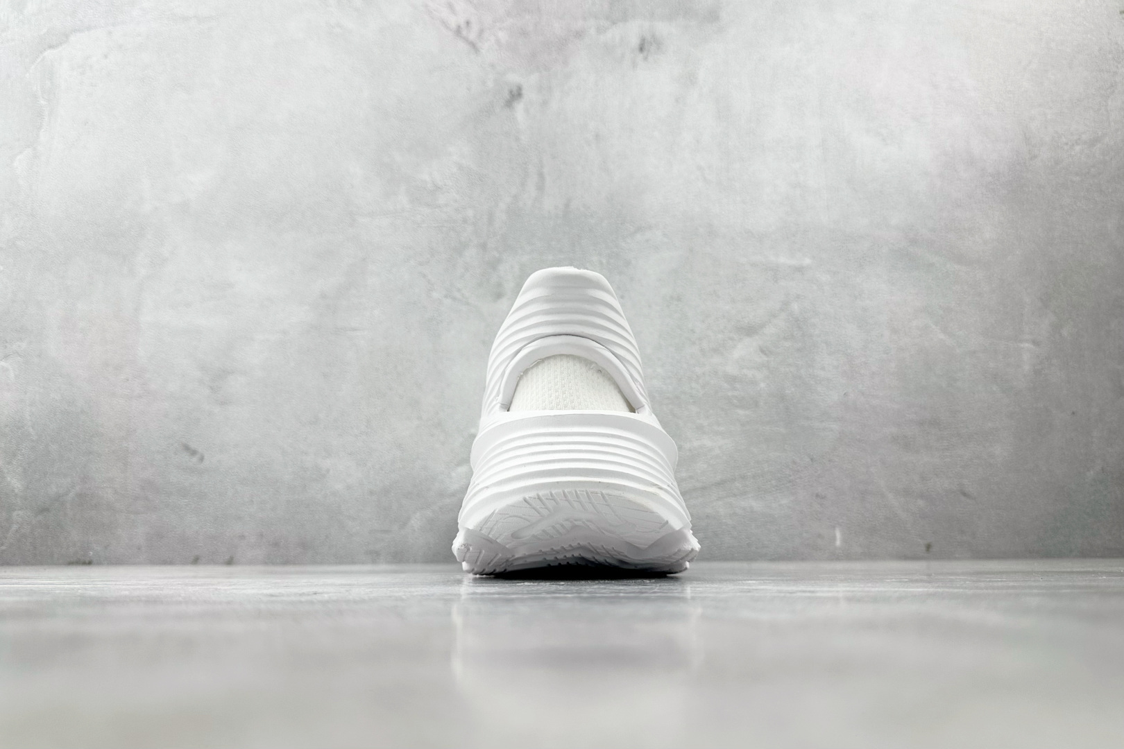 230 HOKA ONE ONE Restore TC 白色 1134532-RAWW-Chinese UA Cheap High Quatity Brand Clothes Bags handbags Sneakers wholesale wholesaler seller from China Factory suppliers Fashion Clothing Shoes best Quality Beautiful Price 230 HOKA ONE ONE Restore TC 白色 1134532-RAWW