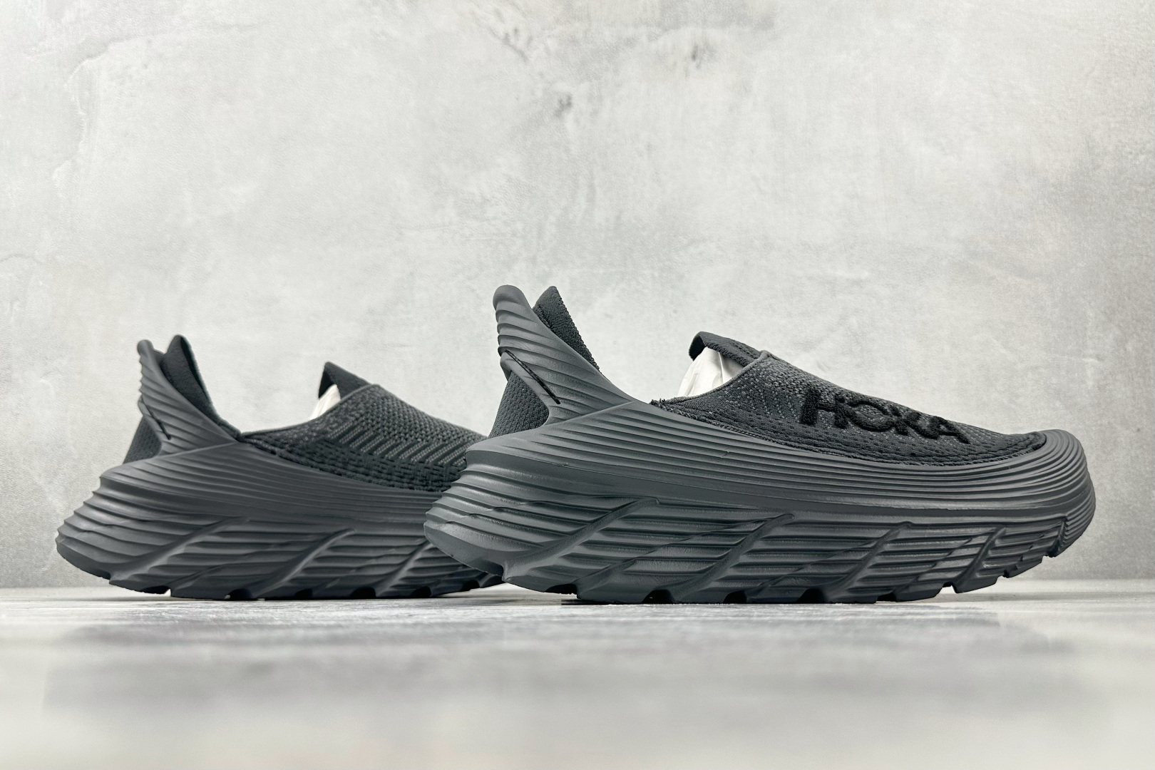 230 HOKA ONE ONE Restore TC 黑色 1134532-BBLC