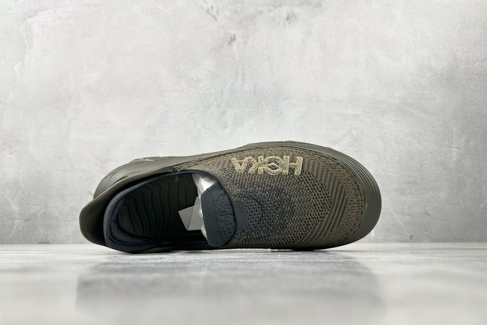 230 HOKA ONE ONE Restore TC 深橄榄色 1134532-DOBLC-Chinese UA Cheap High Quatity Brand Clothes Bags handbags Sneakers wholesale wholesaler seller from China Factory suppliers Fashion Clothing Shoes best Quality Beautiful Price 230 HOKA ONE ONE Restore TC 深橄榄色 1134532-DOBLC