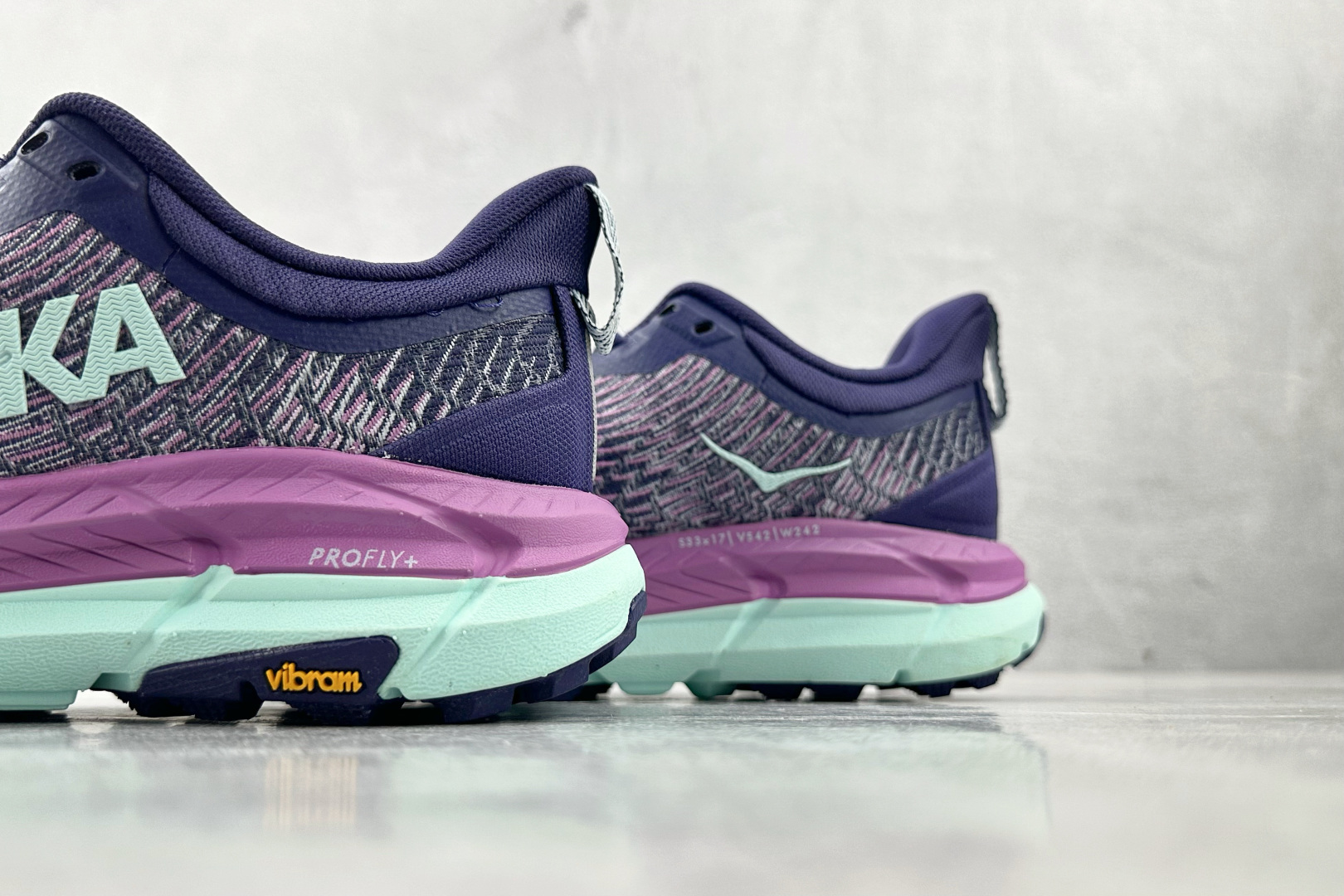 210 HOKA ONE ONE Mafate Speed 4 紫蓝 1131056-NSOF-Chinese UA Cheap High Quatity Brand Clothes Bags handbags Sneakers wholesale wholesaler seller from China Factory suppliers Fashion Clothing Shoes best Quality Beautiful Price 210 HOKA ONE ONE Mafate Speed 4 紫蓝 1131056-NSOF