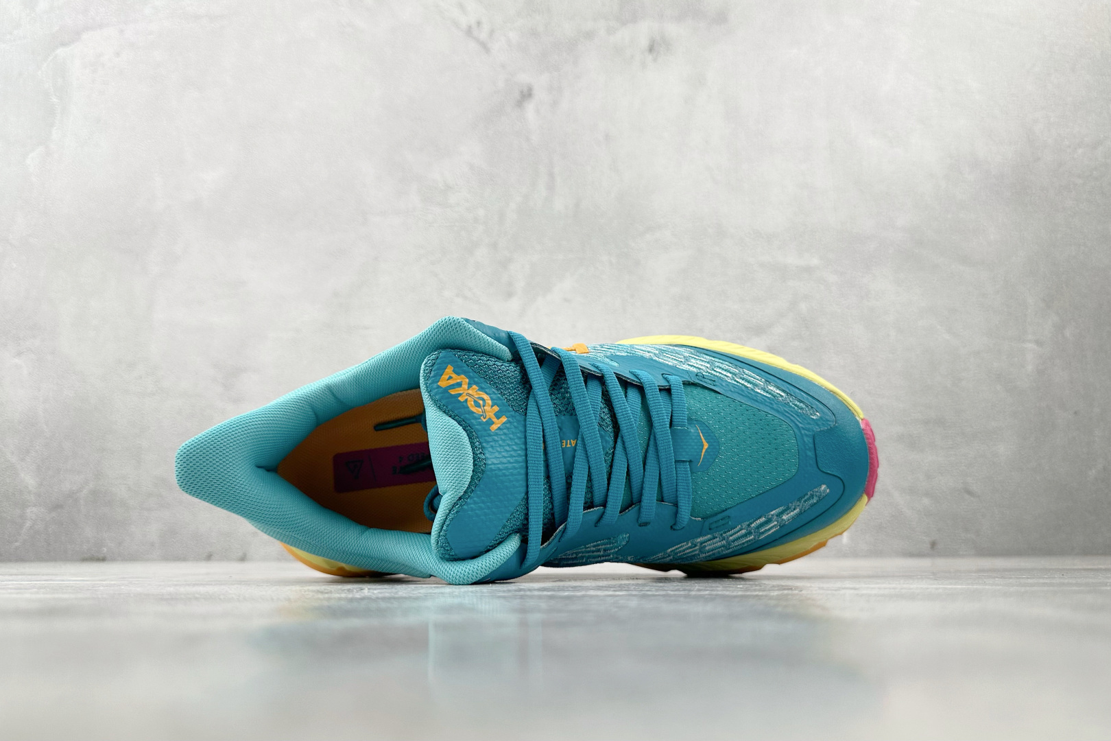 210 HOKA ONE ONE Mafate Speed 4 蓝绿 1129930-DLCR