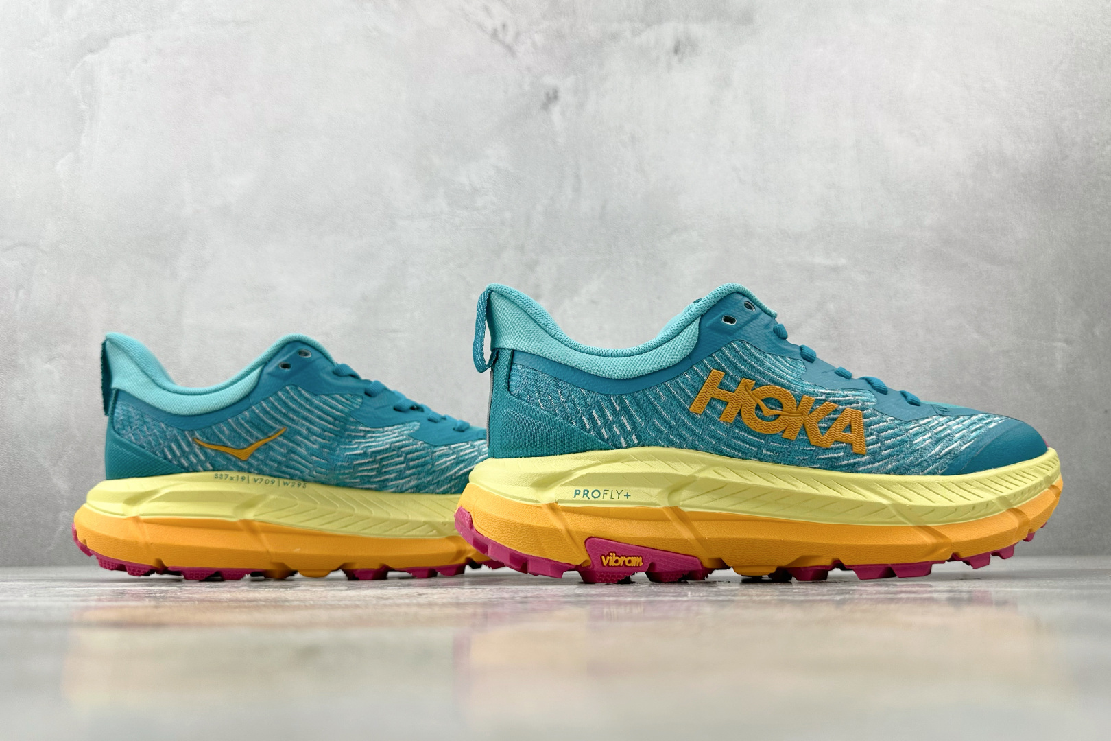 210 HOKA ONE ONE Mafate Speed 4 蓝绿 1129930-DLCR