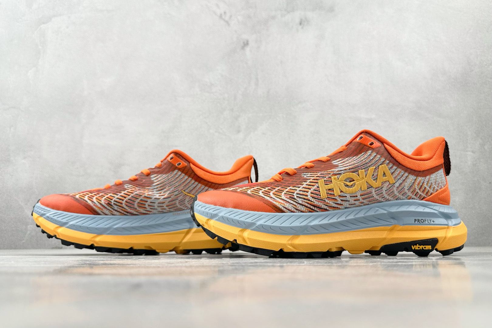 210 HOKA ONE ONE Mafate Speed 4 橙色 1129930-PBSSN