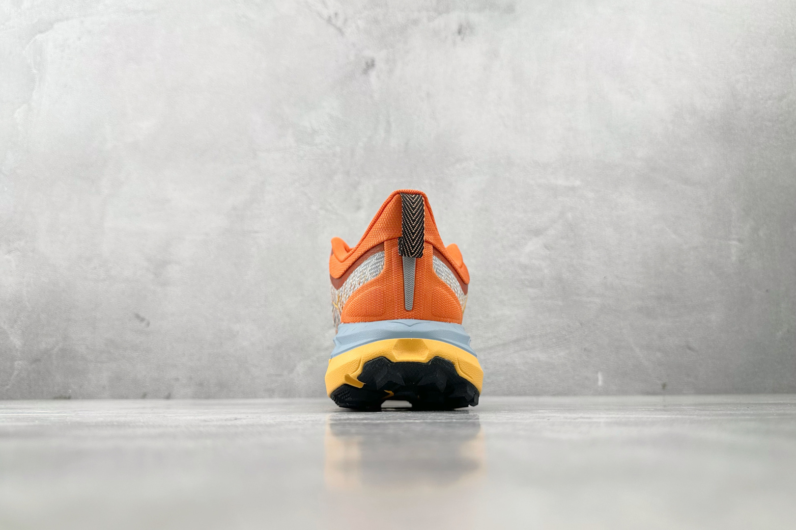 210 HOKA ONE ONE Mafate Speed 4 橙色 1129930-PBSSN