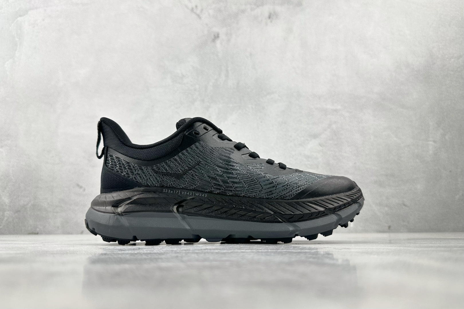 210 HOKA ONE ONE Mafate Speed 4 全黑 1129930-IFLN-Chinese  UA Cheap High Quatity Brand  Clothes Bags handbags Sneakers wholesale wholesaler seller from China Factory suppliers Fashion Clothing  Shoes best Quality Beautiful Price  210 HOKA ONE ONE Mafate Speed 4 全黑 1129930-IFLN
