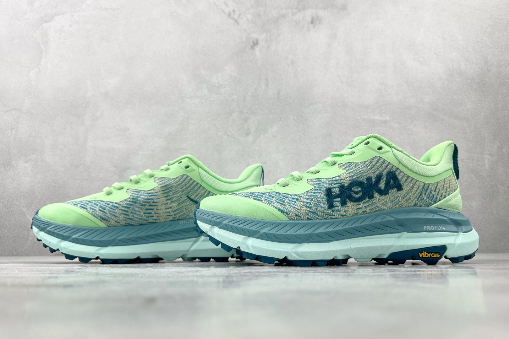 210 HOKA ONE ONE Mafate Speed 4 青柠色海雾蓝 1131056-LGOM-Chinese  UA Cheap High Quatity Brand  Clothes Bags handbags Sneakers wholesale wholesaler seller from China Factory suppliers Fashion Clothing  Shoes best Quality Beautiful Price  210 HOKA ONE ONE Mafate Speed 4 青柠色海雾蓝 1131056-LGOM