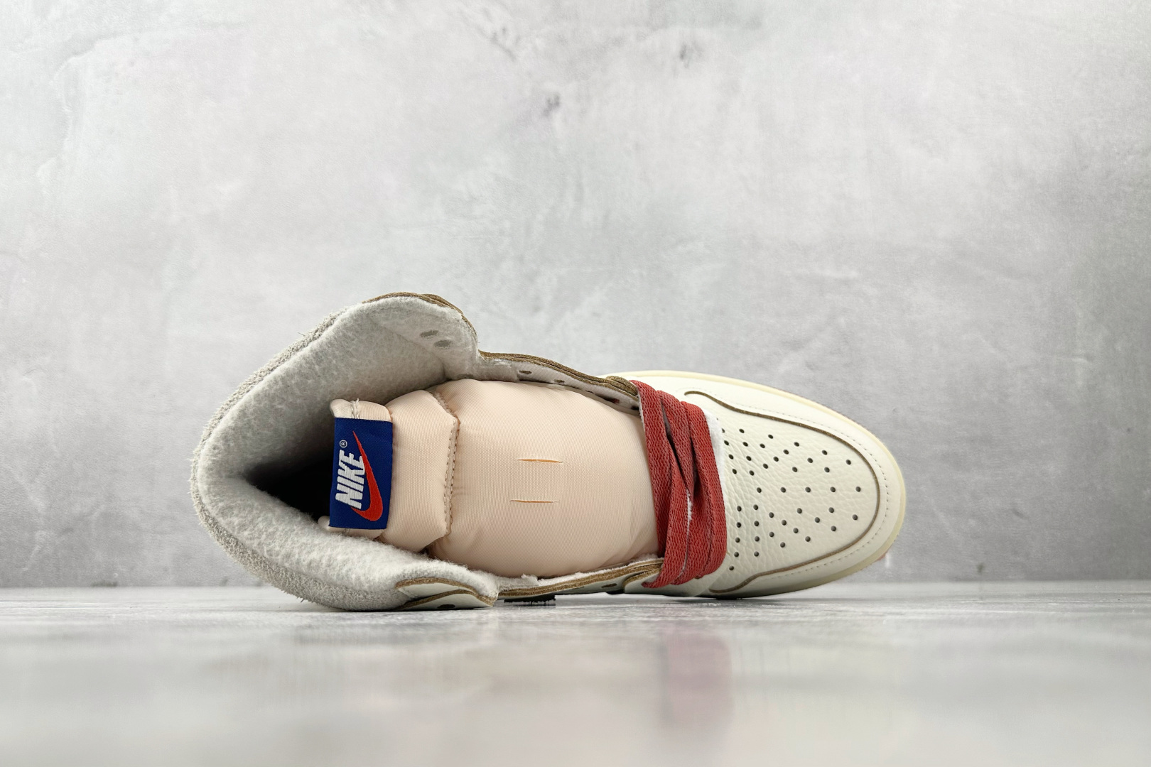 A版/头层 260 Jordan Air Jordan 1 High OG WMNS ”Sail/Cinnabar”RARE AIR米橙 DB4612-100