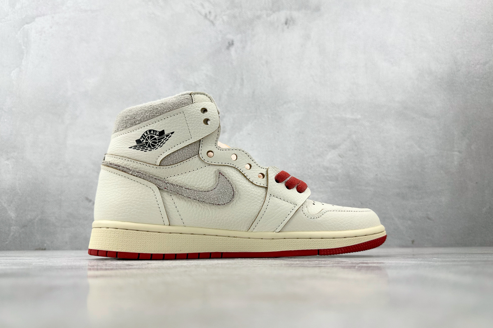 A版/头层 260 Jordan Air Jordan 1 High OG WMNS ”Sail/Cinnabar”RARE AIR米橙 DB4612-100