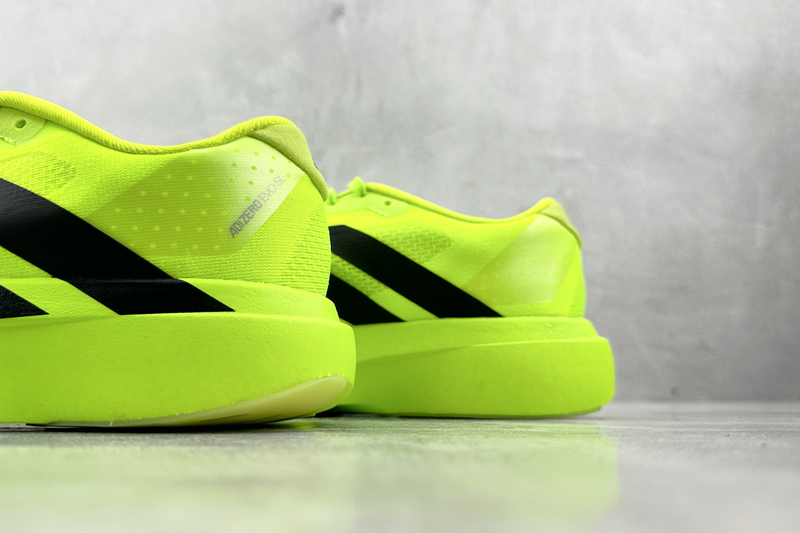 250 全新工厂开发 adidas Adizero Evo SL Lucid Lemon 柠檬黄 JR3416-Chinese UA Cheap High Quatity Brand Clothes Bags handbags Sneakers wholesale wholesaler seller from China Factory suppliers Fashion Clothing Shoes best Quality Beautiful Price 250 全新工厂开发 adidas Adizero Evo SL Lucid Lemon 柠檬黄 JR3416