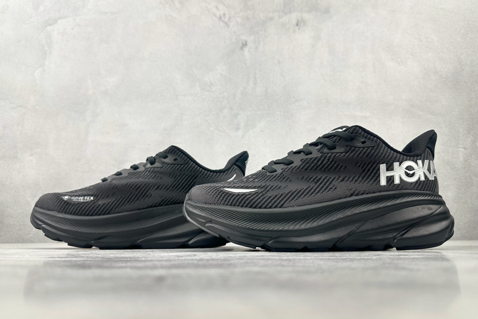 170 HOKA ONE ONE Clifton 9 黑色 1141490- BBLC