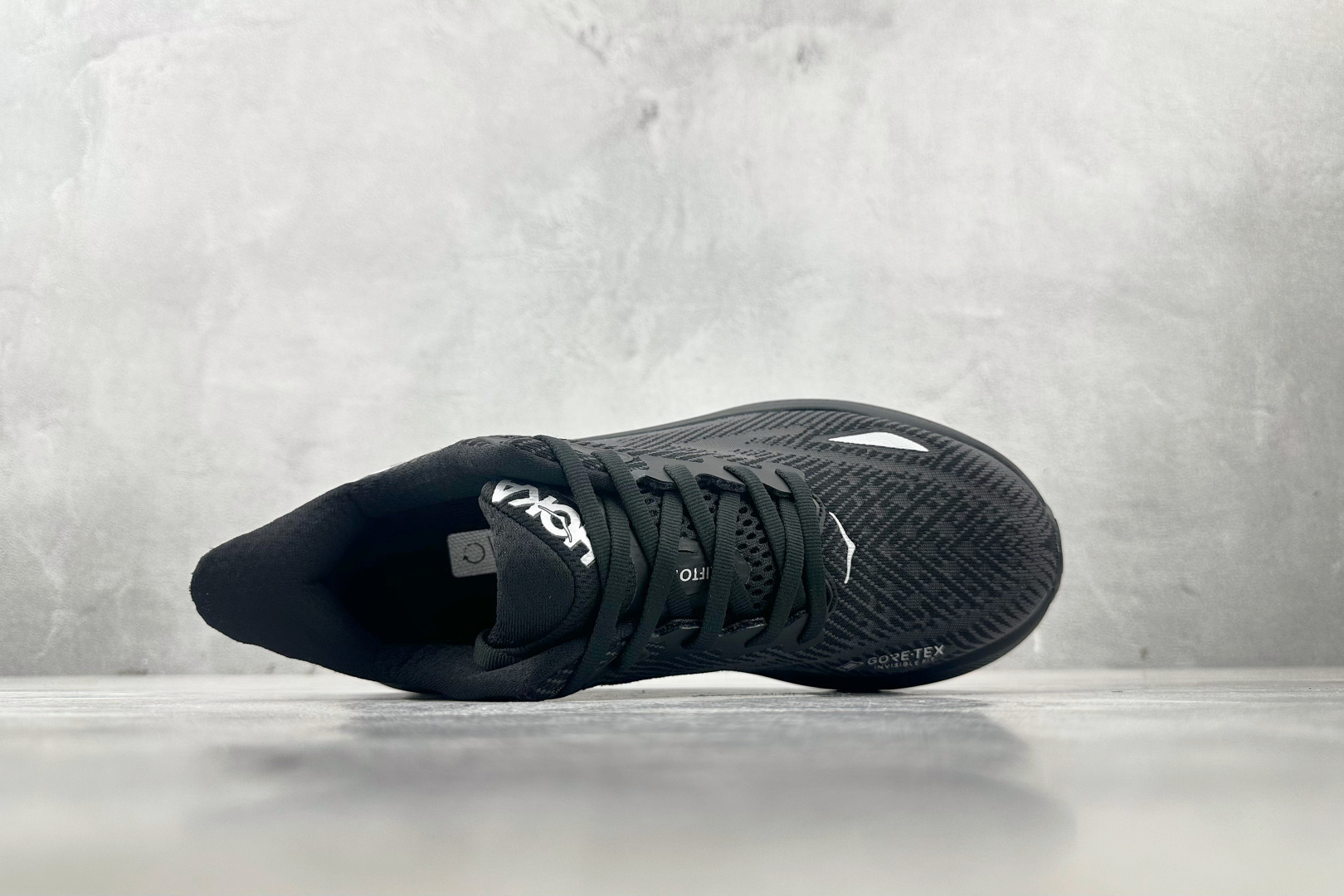 170 HOKA ONE ONE Clifton 9 黑色 1141490- BBLC