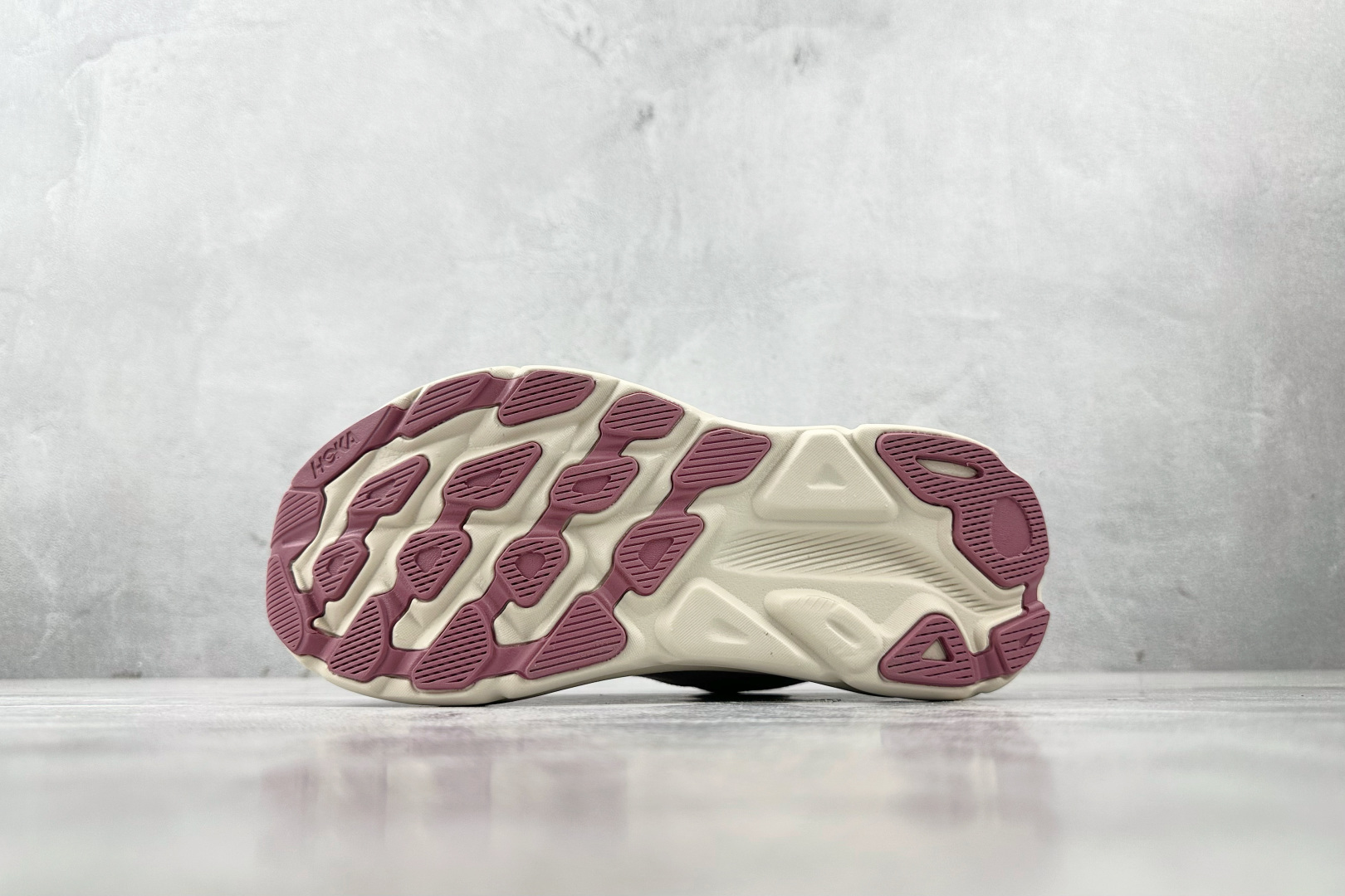 170 HOKA ONE ONE Clifton 9 粉色 1127896-PMPW-Chinese UA Cheap High Quatity Brand Clothes Bags handbags Sneakers wholesale wholesaler seller from China Factory suppliers Fashion Clothing Shoes best Quality Beautiful Price 170 HOKA ONE ONE Clifton 9 粉色 1127896-PMPW