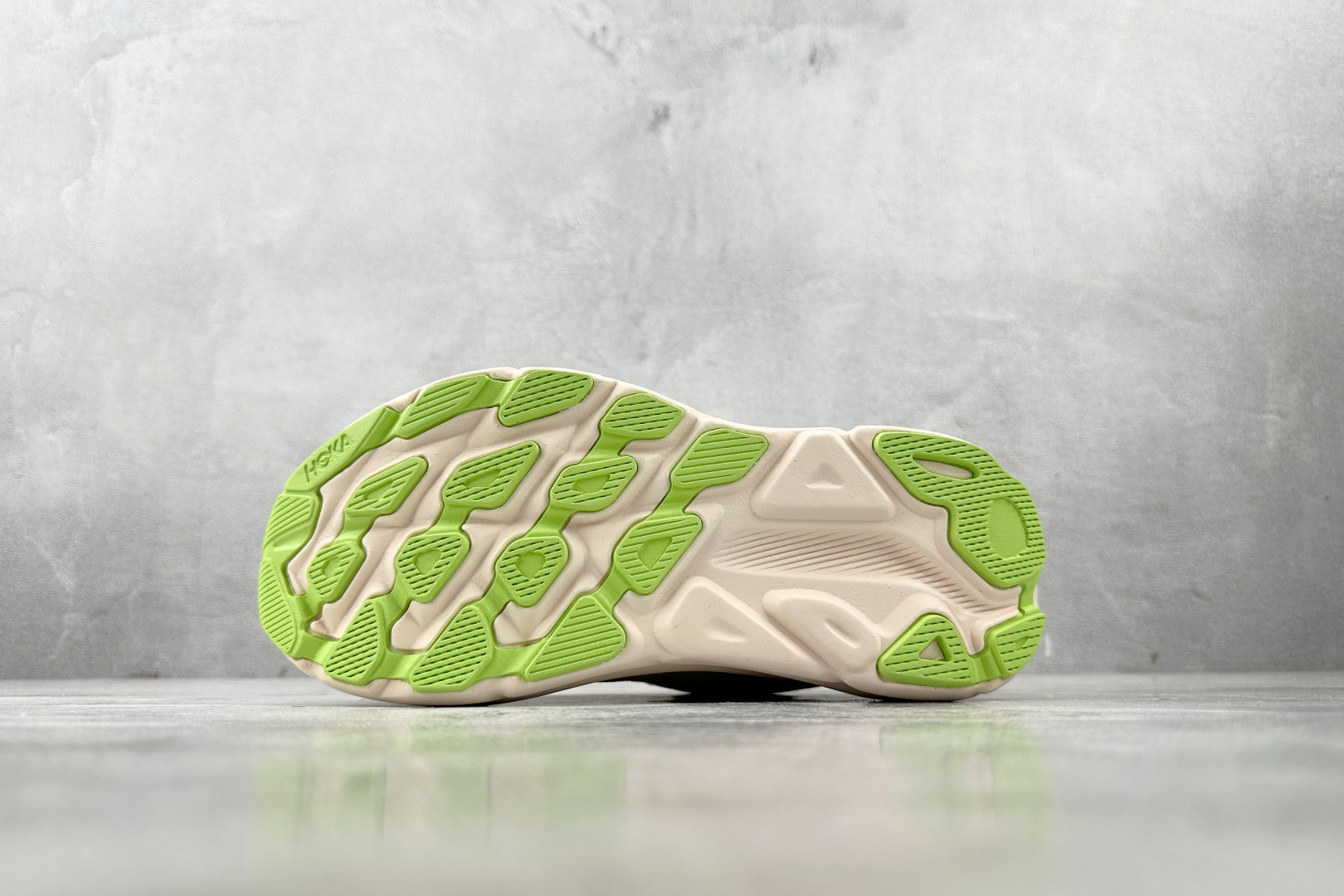 170 HOKA ONE ONE Clifton 9 米色 1127896-VLS-Chinese UA Cheap High Quatity Brand Clothes Bags handbags Sneakers wholesale wholesaler seller from China Factory suppliers Fashion Clothing Shoes best Quality Beautiful Price 170 HOKA ONE ONE Clifton 9 米色 1127896-VLS